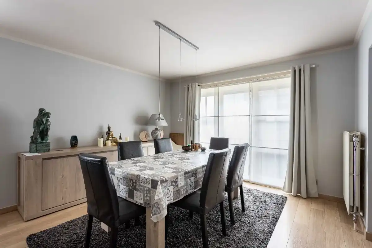 Ruim appartement met inbegrepen garage en ruime kelderberging foto 4