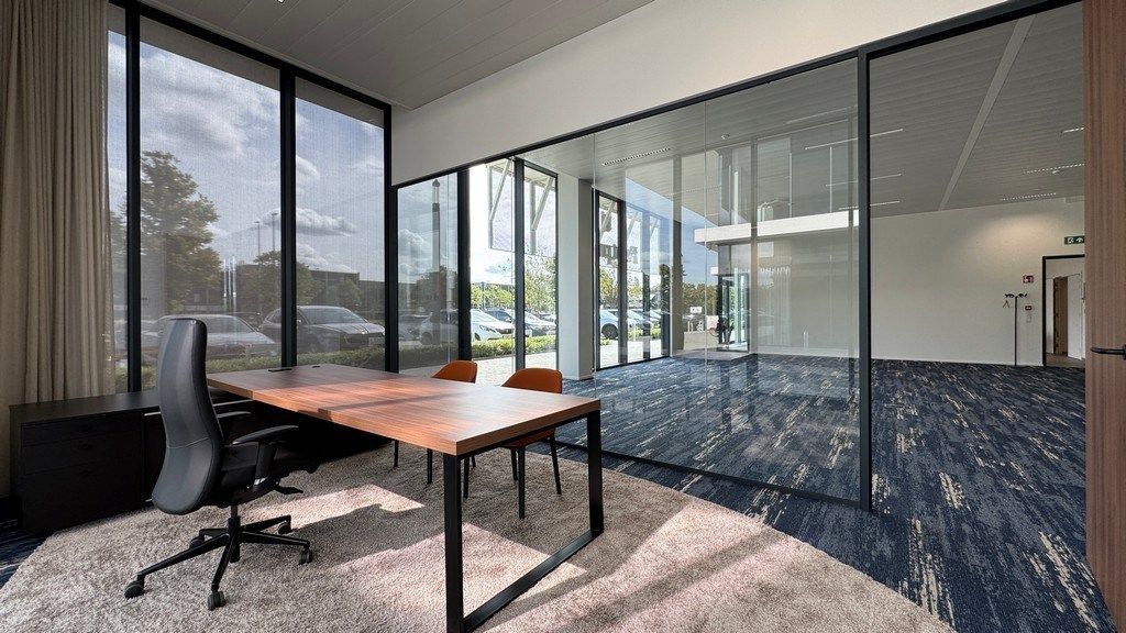 Instapklaar en ingericht kantoor te huur vlakbij E19 in Kontich foto 5