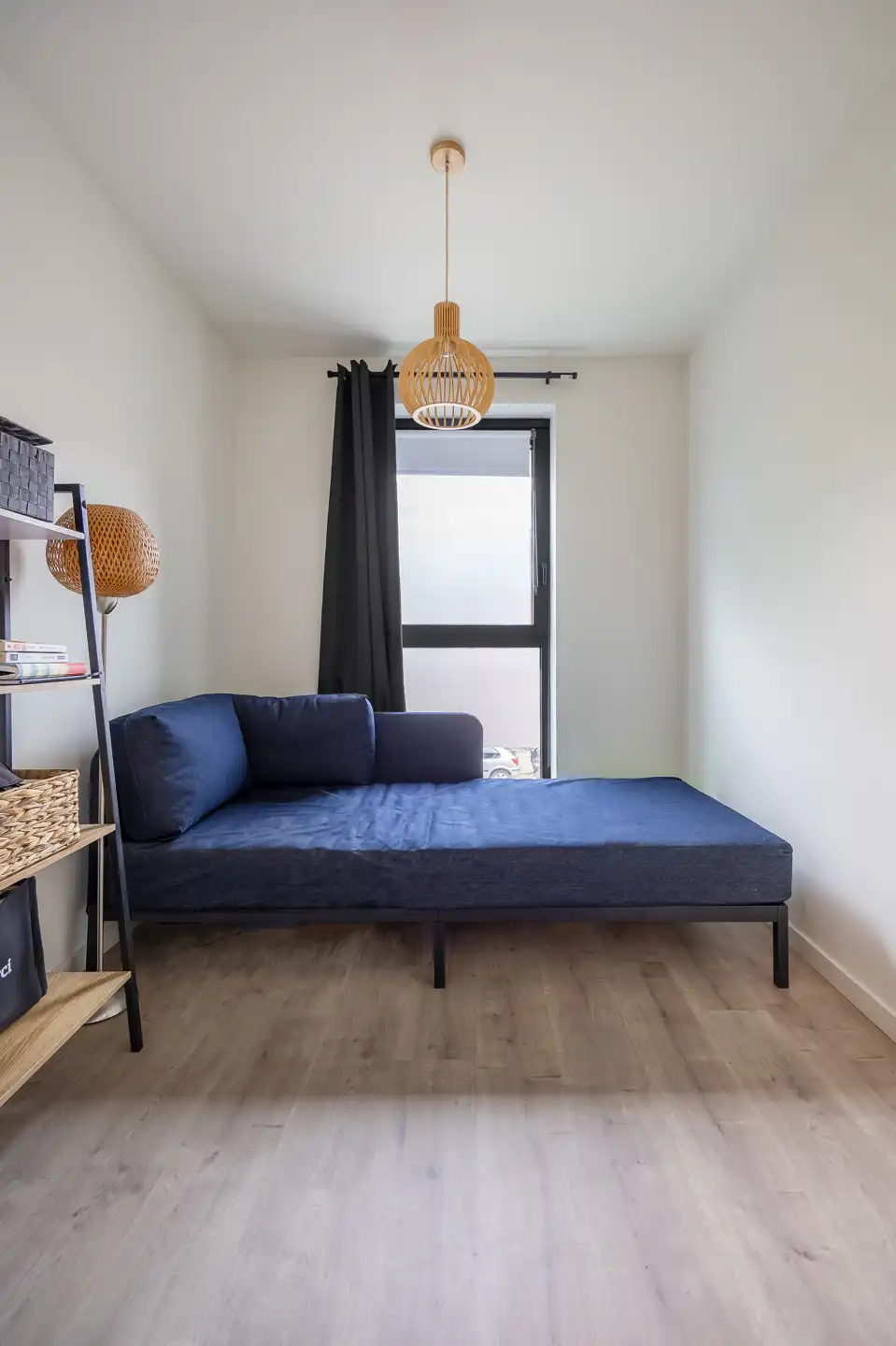 Instapklaar en prachtig gelegen appartement op een toplocatie in Deurne foto 4