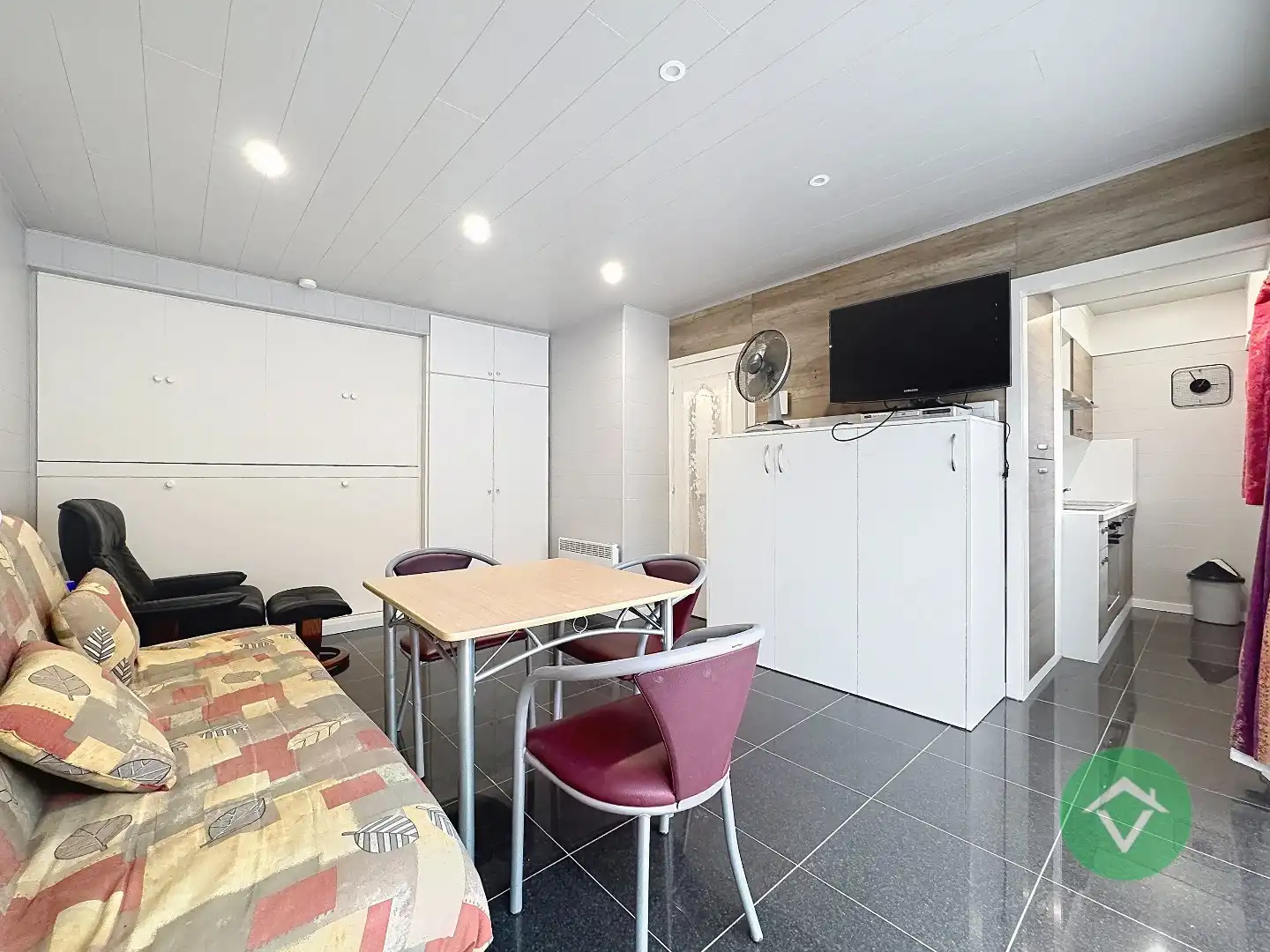 Bemeubelde studio met zicht op het Normandpark te Middelkerke foto 7