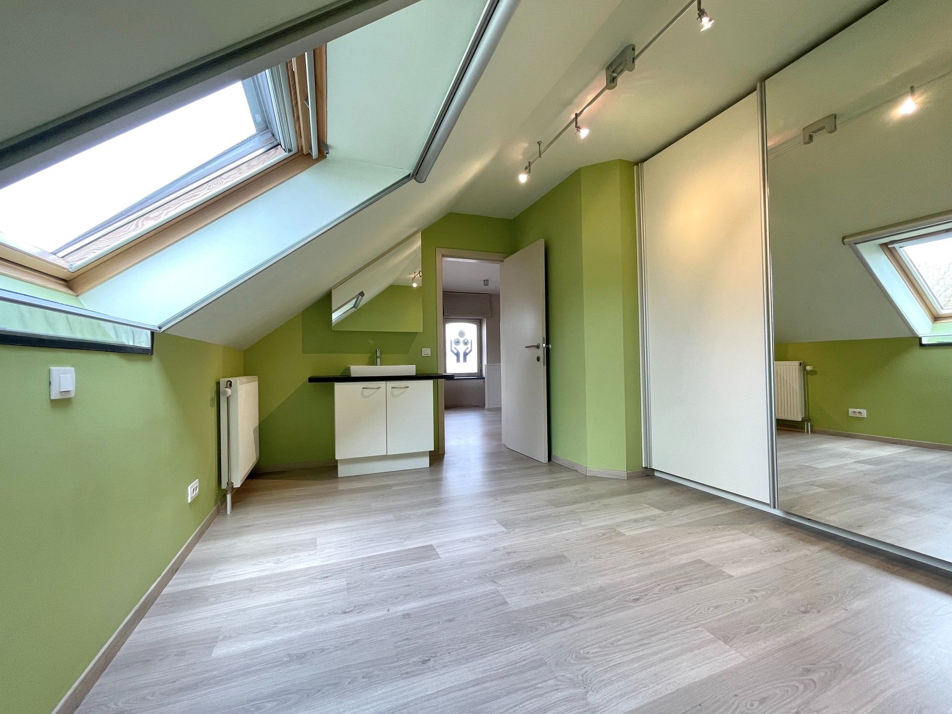 WONING MET MAGAZIJNTJE 52 m² + DUBBELE GARAGE 40 m² foto 32