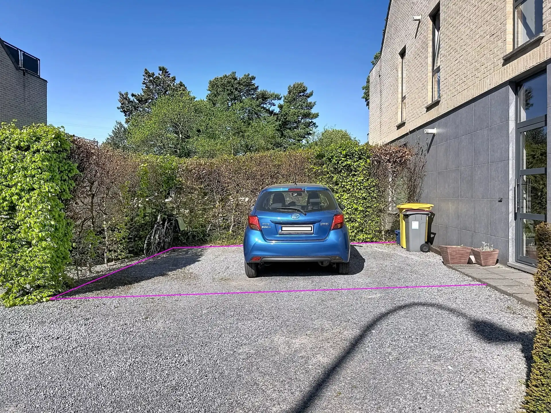 Ruim appartement met 2 slaapkamers, groot terras en staanplaats. foto 17