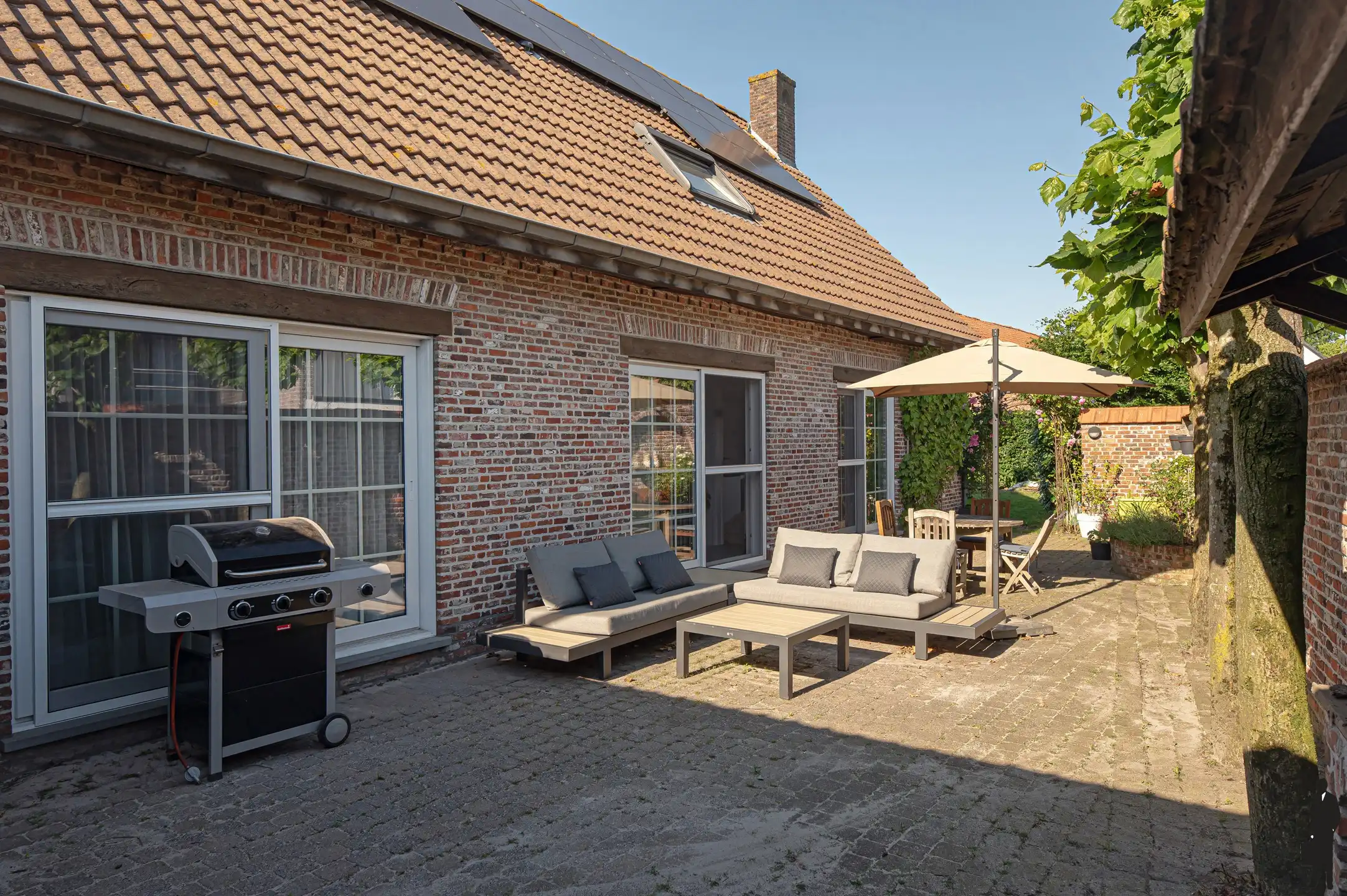 Charmante gezinswoning met zonnige tuin, garage en 3 slaapkamers op rustige ligging foto 26
