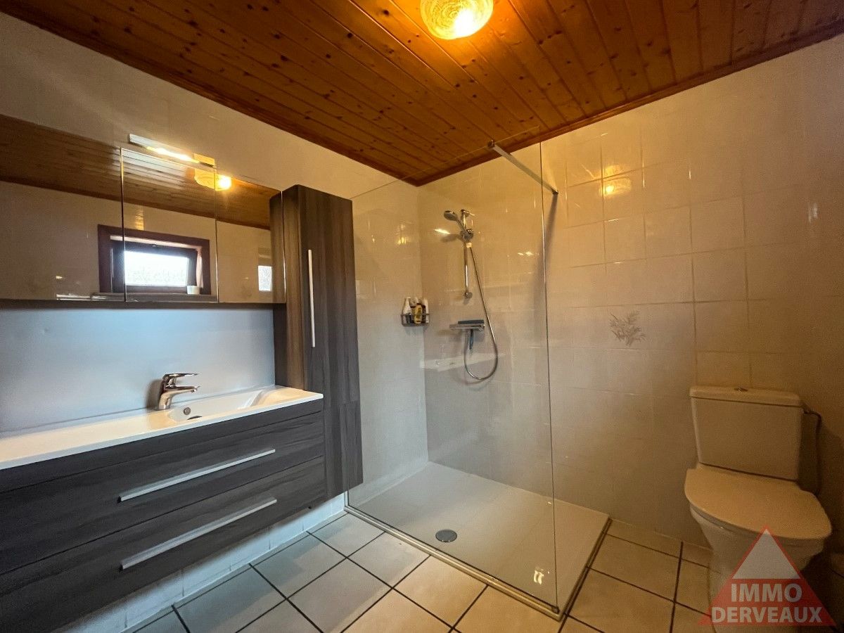 Geluveld - Open woning met grote tuin en zijoprit met garage foto 7