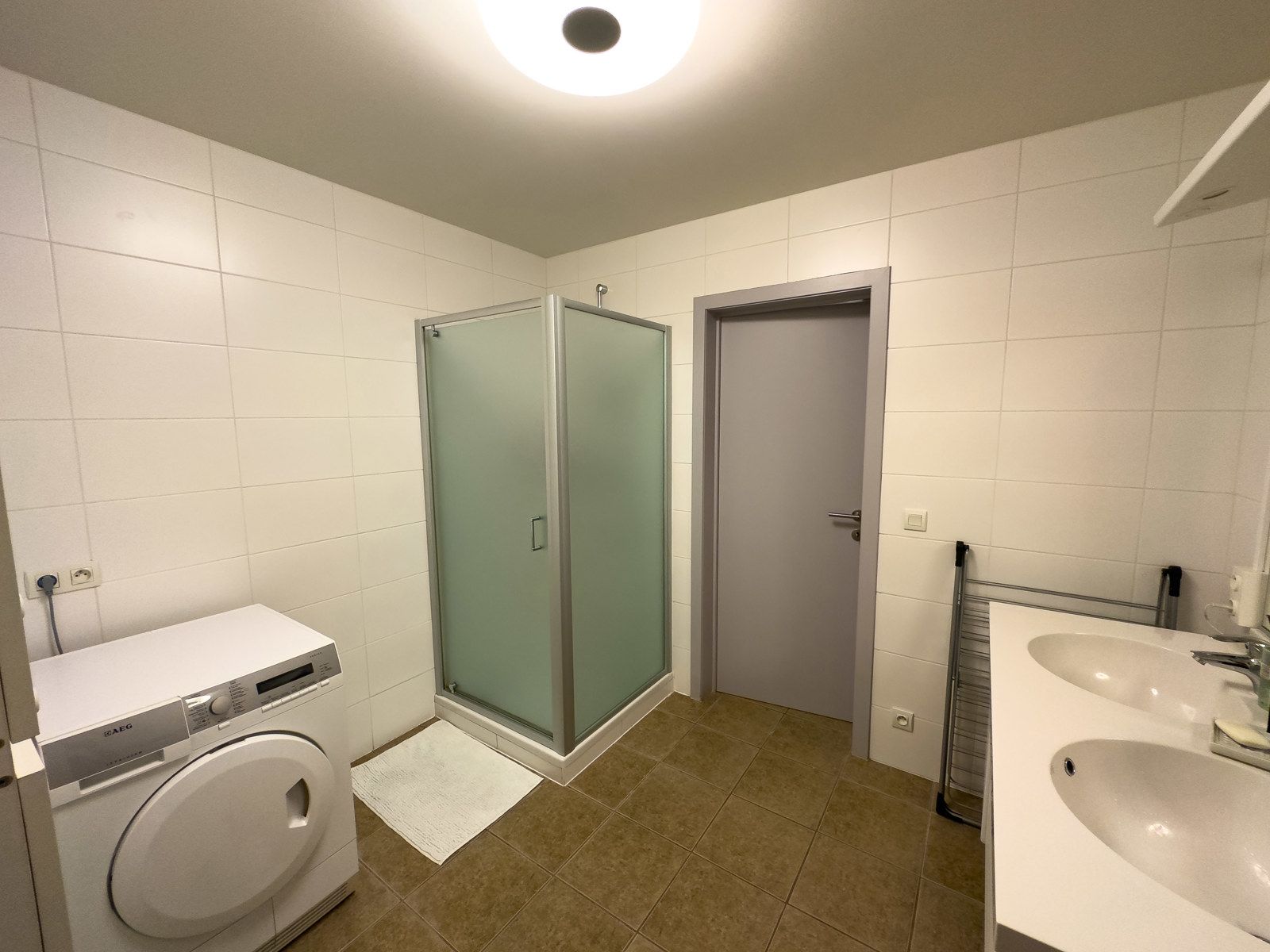 Energiezuinig, instapklaar 2-slpk appartement te huur in Wetteren foto 6