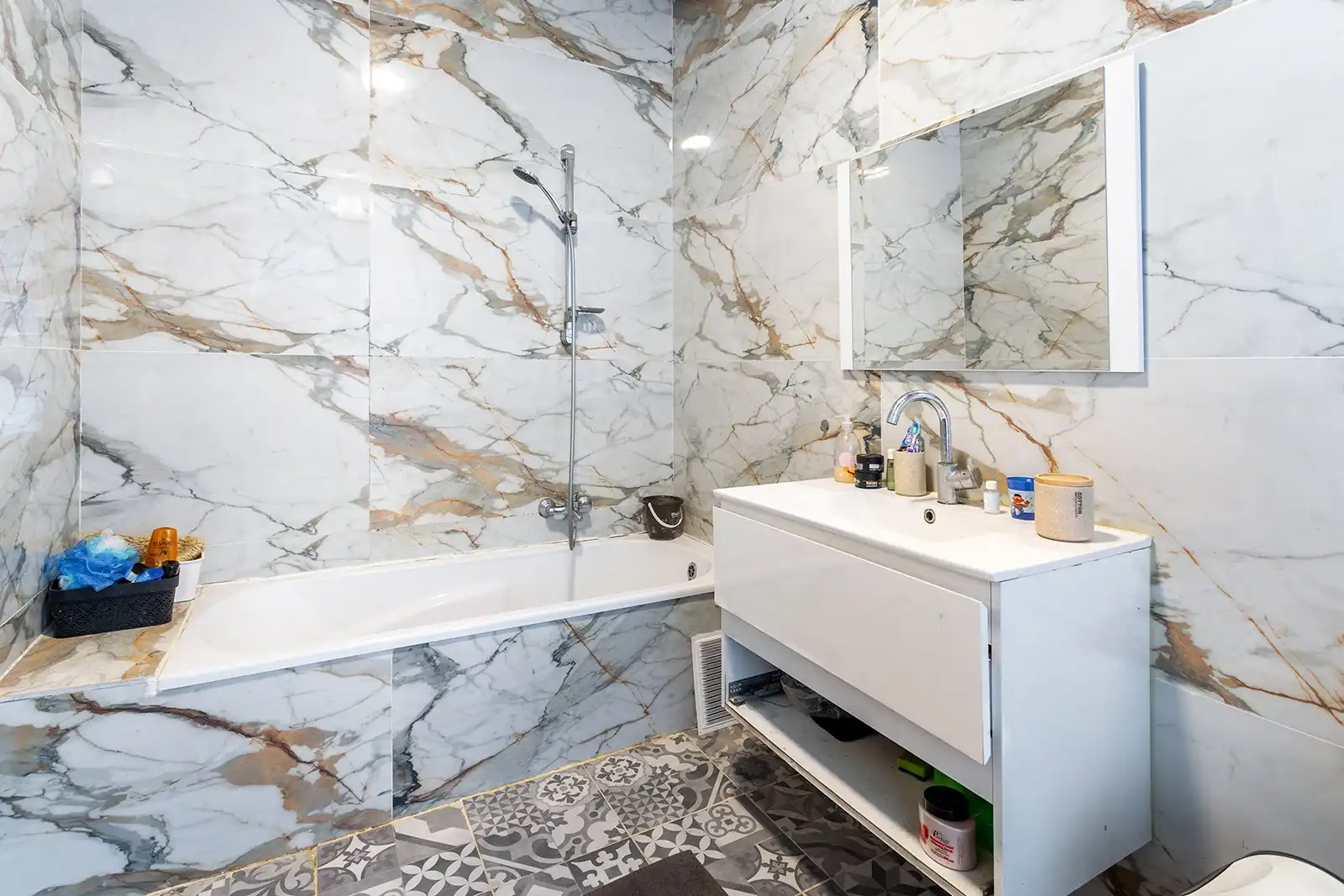 Ruime handelswoning met magazijn in de nabijheid van Park Spoor Noord foto 13