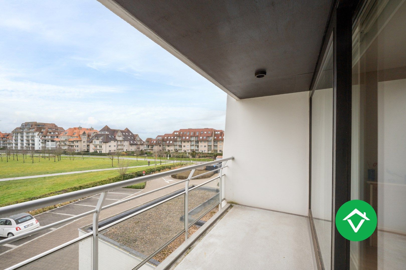 Instapklaar appartement met 2 slaapkamers en grote garage te Nieuwpoort foto 16