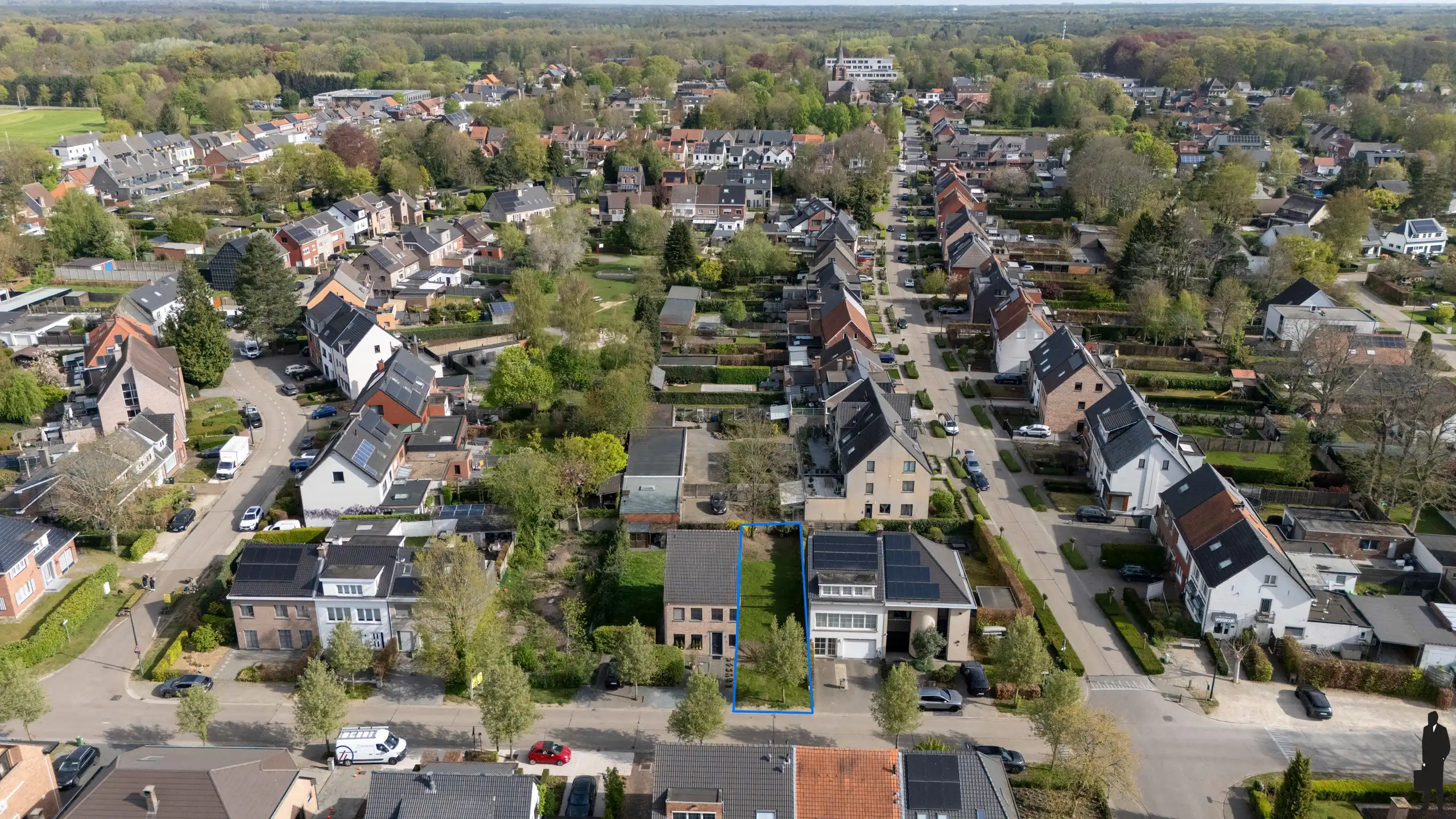 Een mooie bouwgrond voor een rijwoning in een rustige woonwijk, vlakbij het centrum! foto 8