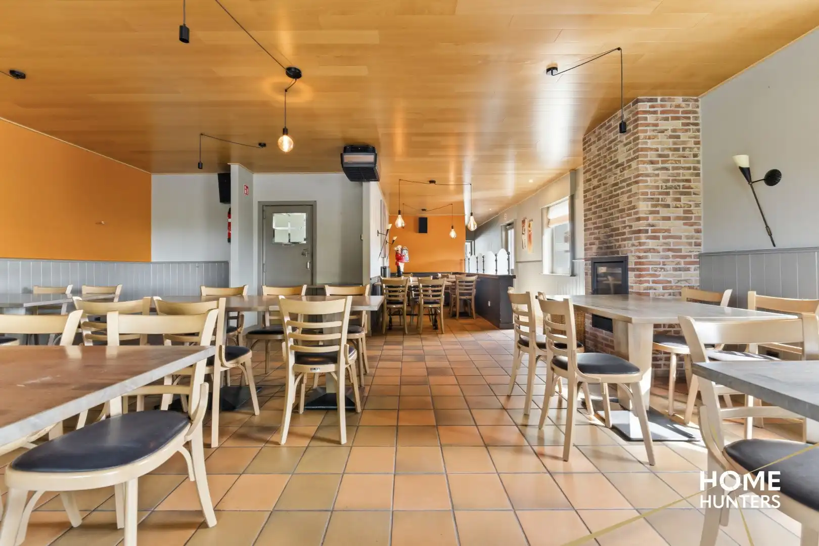 Unieke horecakans met enorme visibiliteit en potentieel – De Tommies, Dikkebusseweg 341 foto 15