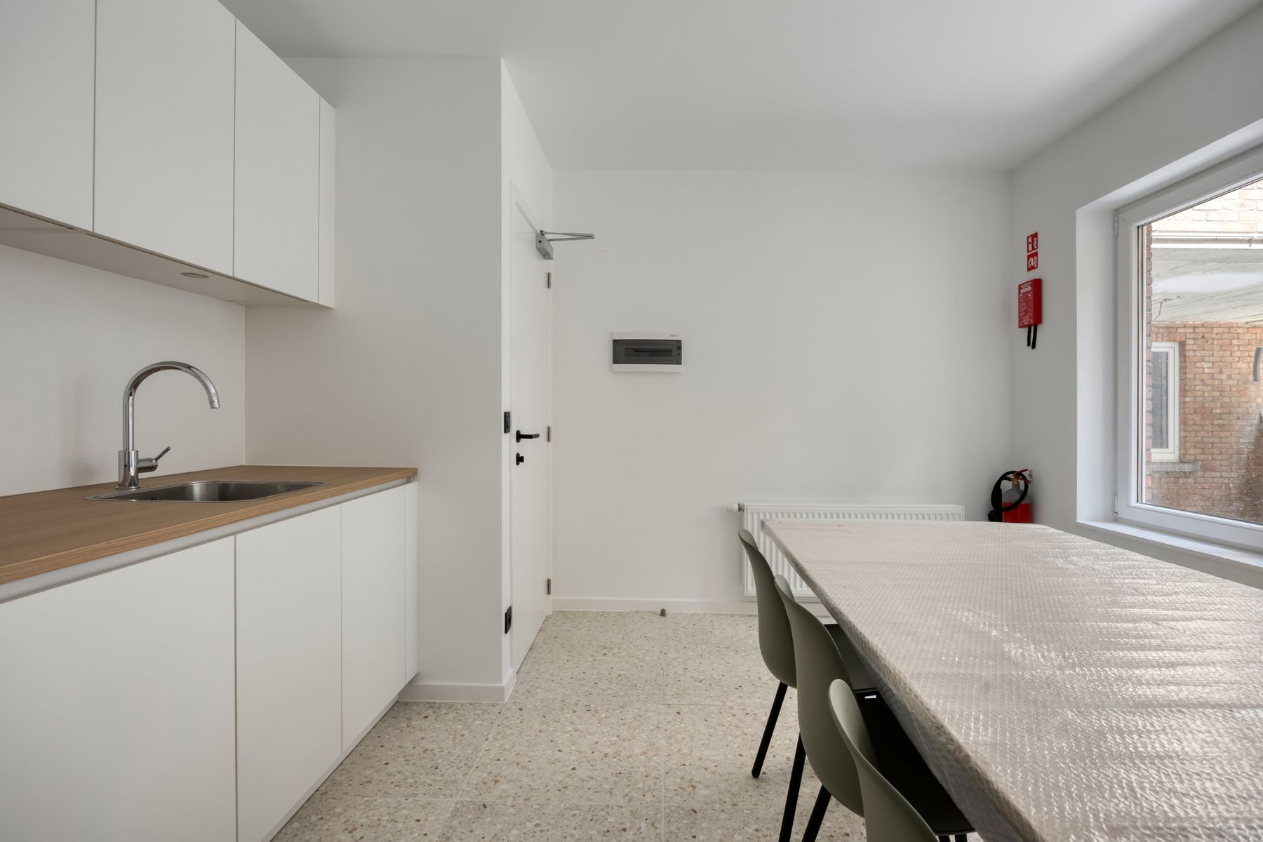 Kamers met douche en lavabo foto 17