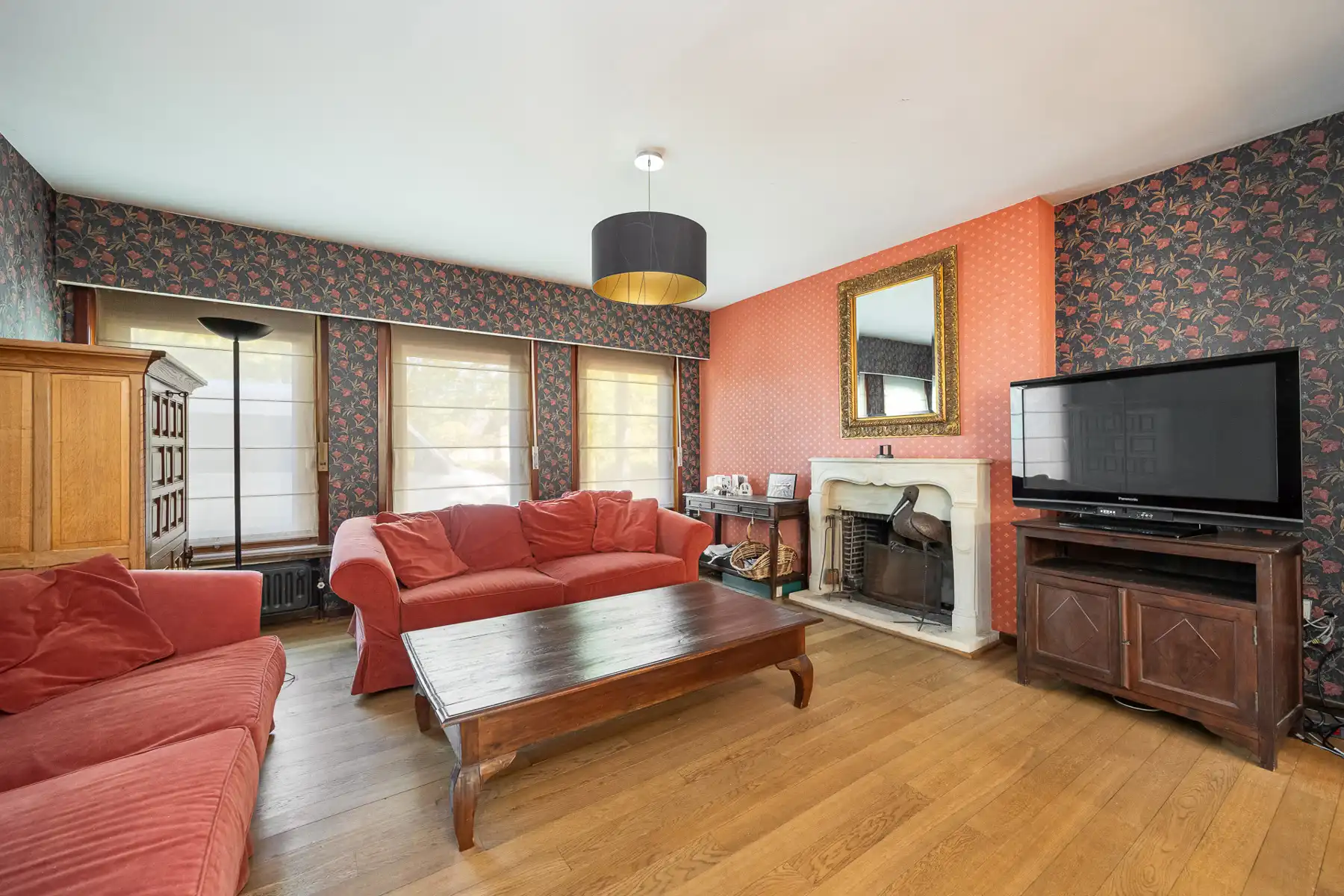 Unieke te renoveren villa op prachtig perceel foto 4