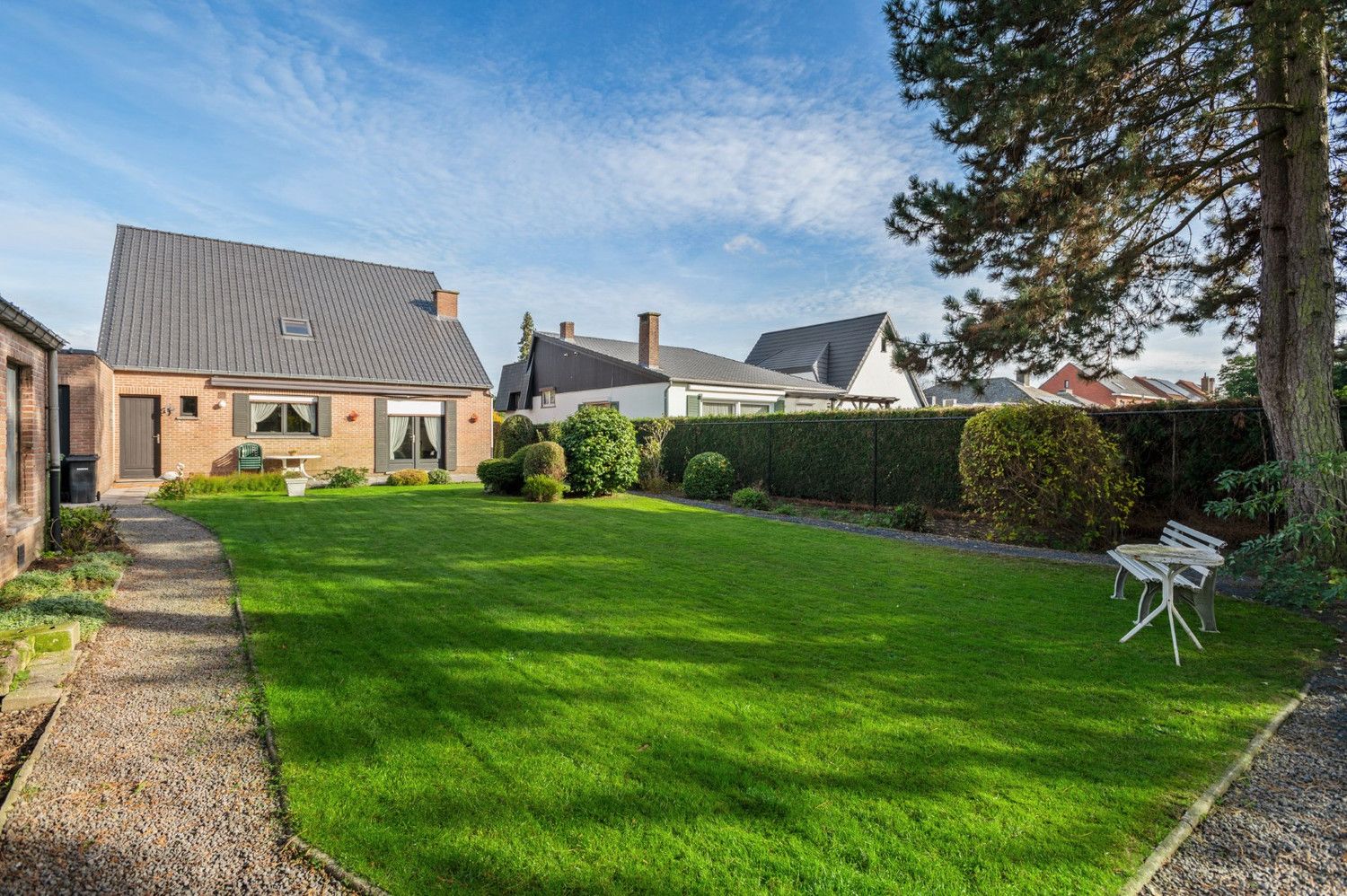 OPEN BEBOUWING MET GARAGE EN TUIN OP GOEDE LOCATIE! foto 17