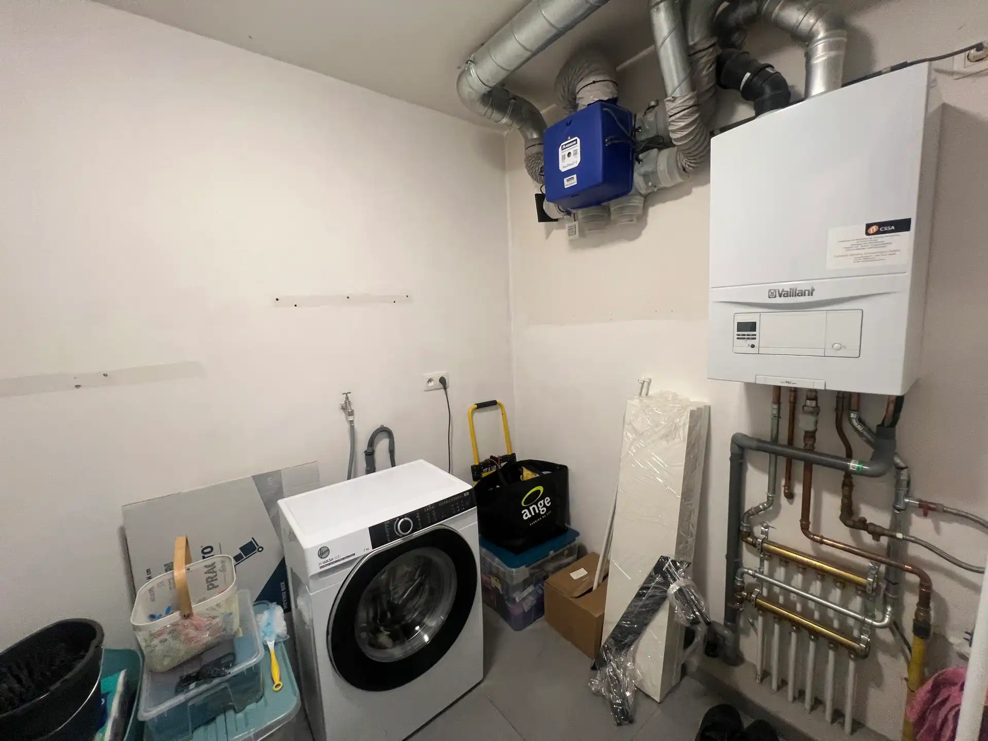 Ruim appartement met uniek groen uitzicht in hartje Genk foto 19