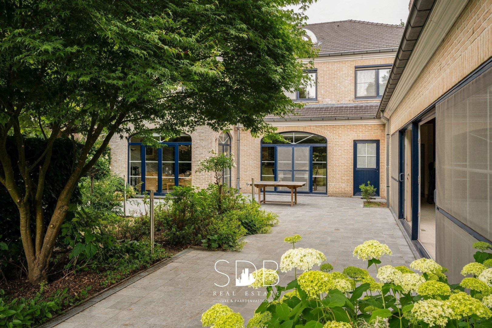 Prachtig landhuis met paardenfaciliteiten op 15.804m² foto 27