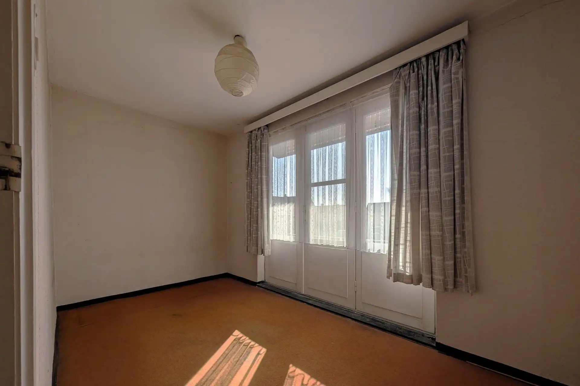 Op te frissen woning met 4 slpk. in rustige woonwijk te Rekem (Lanaken)  foto 11