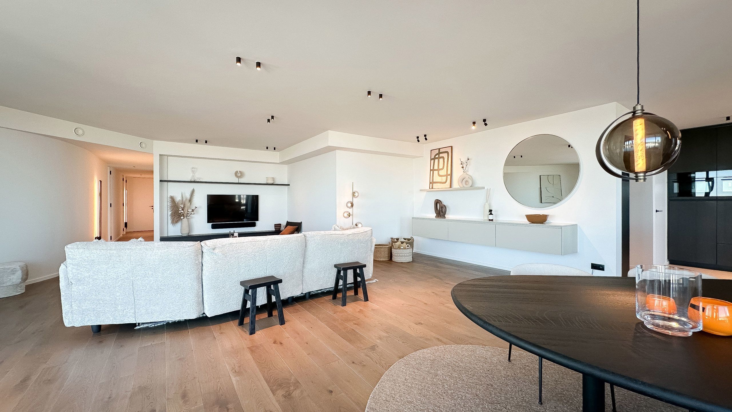 Luxueus DUBBEL appart. - panoramisch uitzicht in "The Tower" foto 8