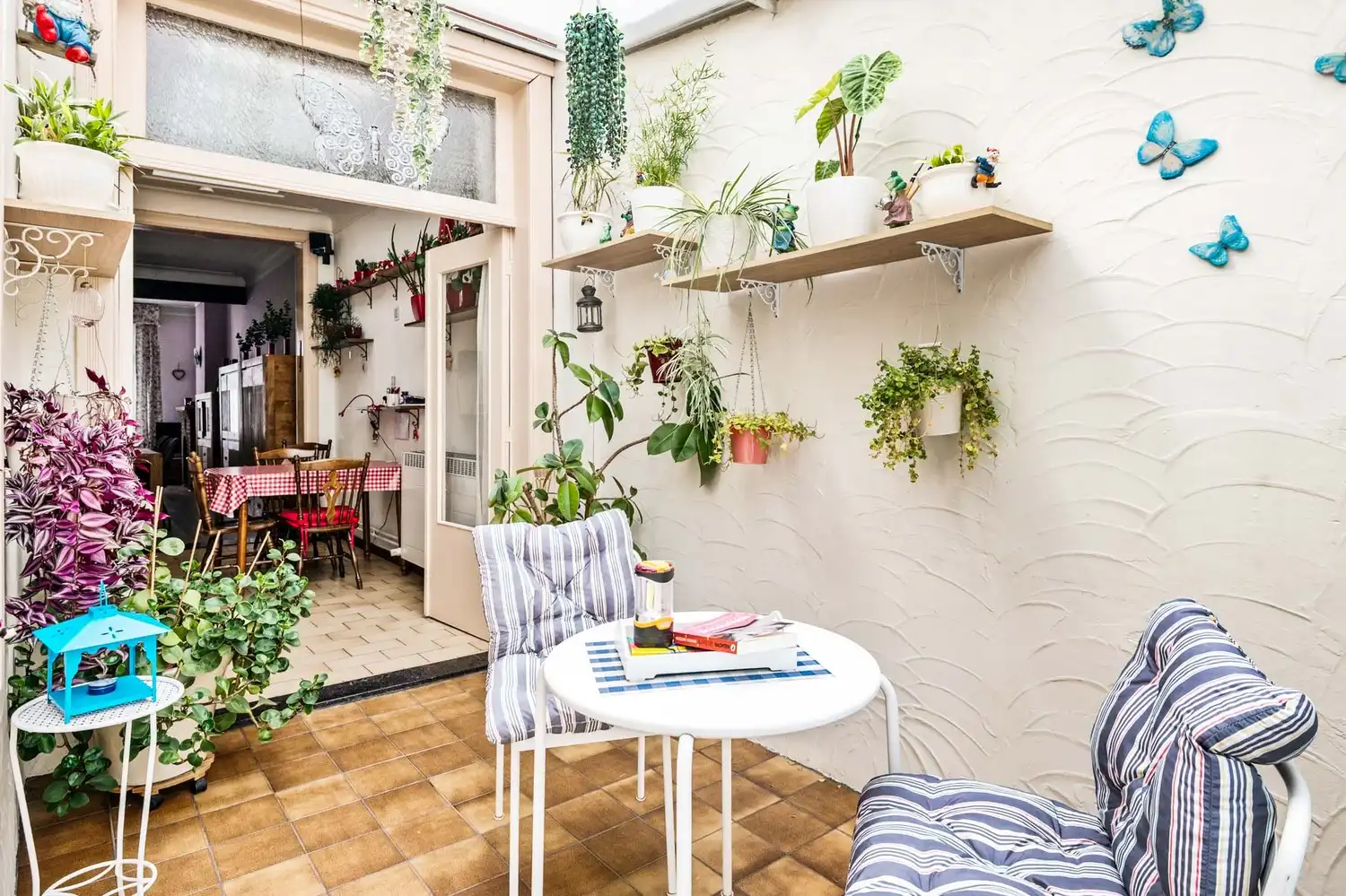 Ruime gezinswoning met 4 slaapkamers op toplocatie in Borgerhout! foto 9