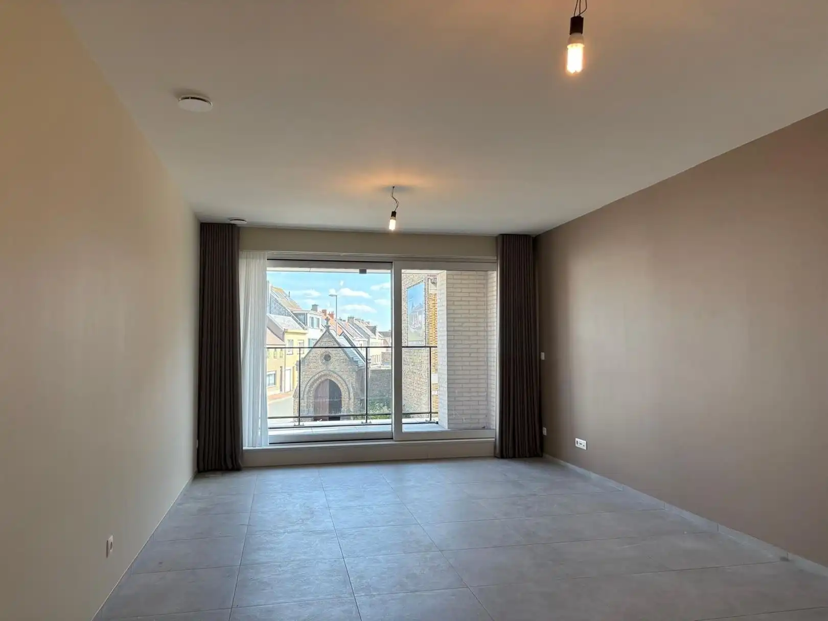 appartement foto {{pictureIndex}}