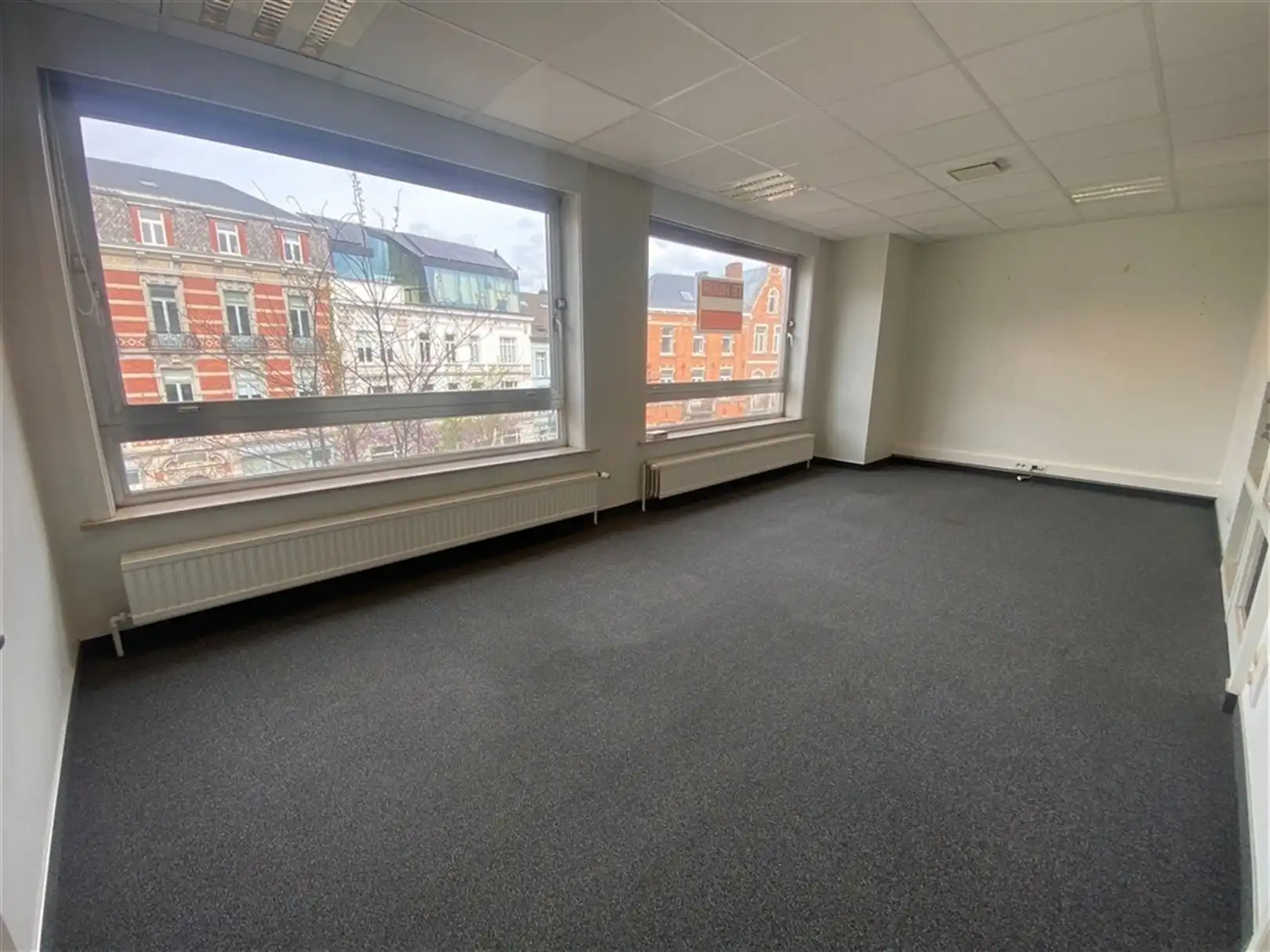 Lichtrijke kantoren in hartje Gent foto 8