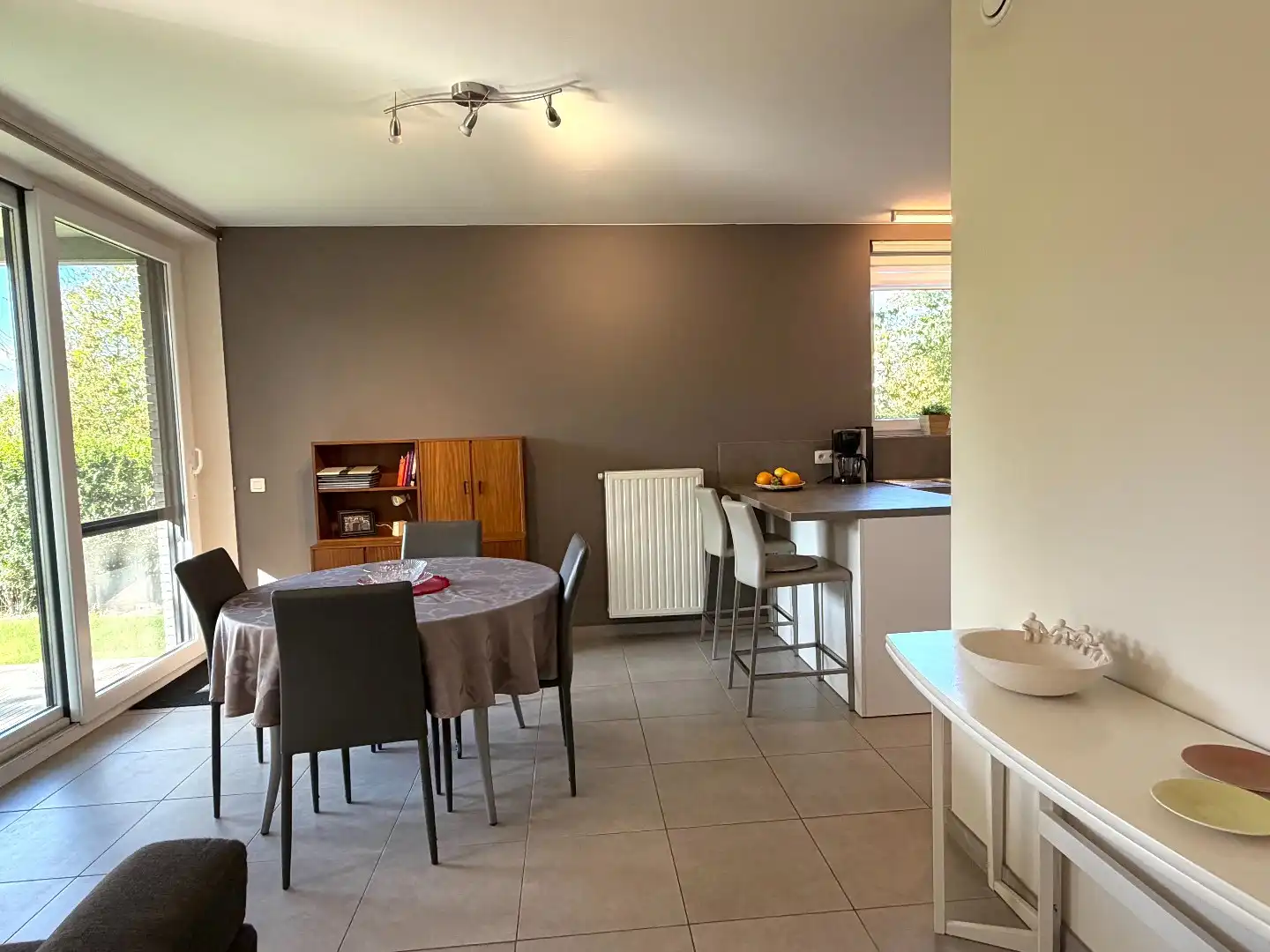 Prachtig appartement met private tuin aan de Lauwse Leieboorden! foto 2