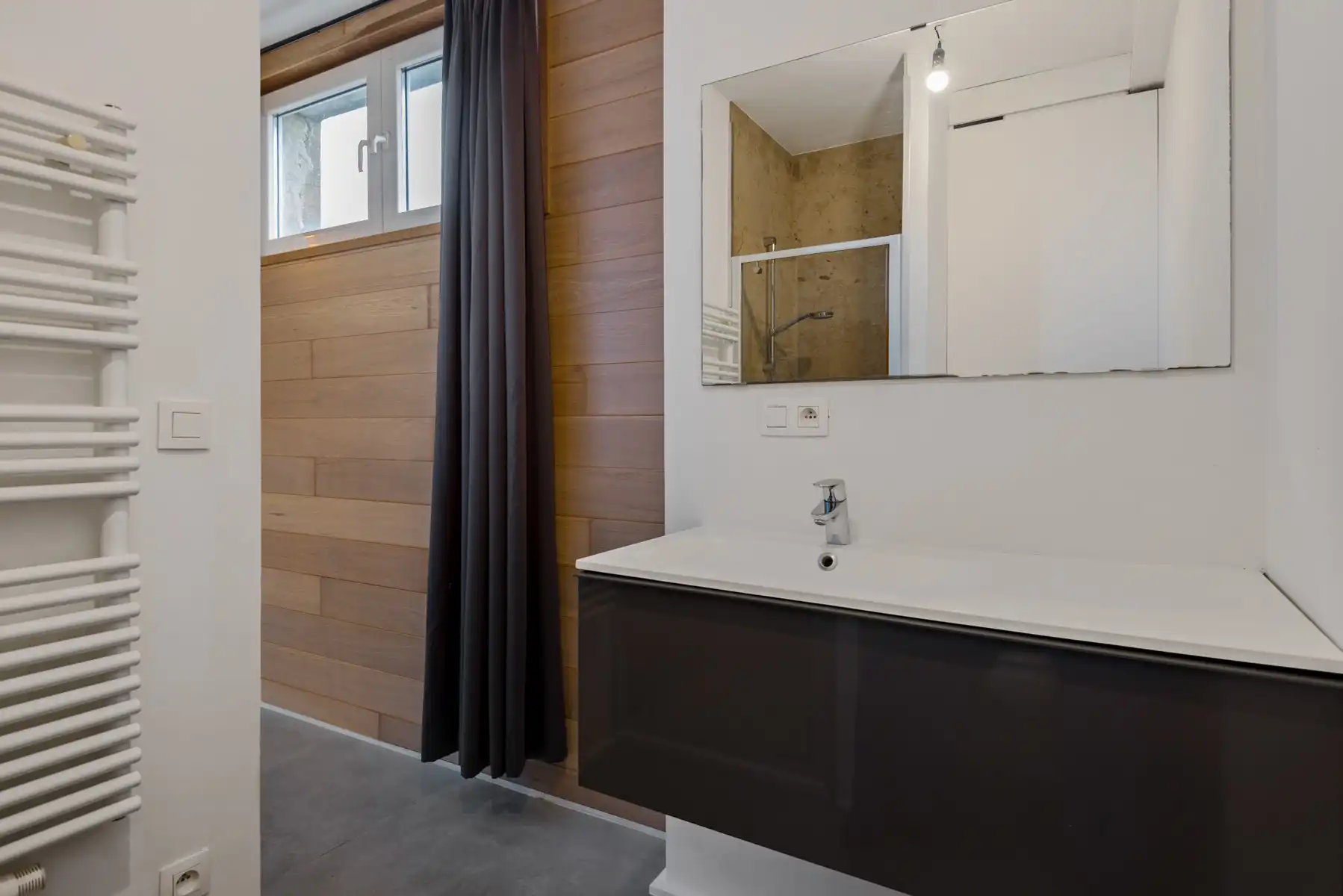 Lichtrijk appartement met mooi zicht foto 12