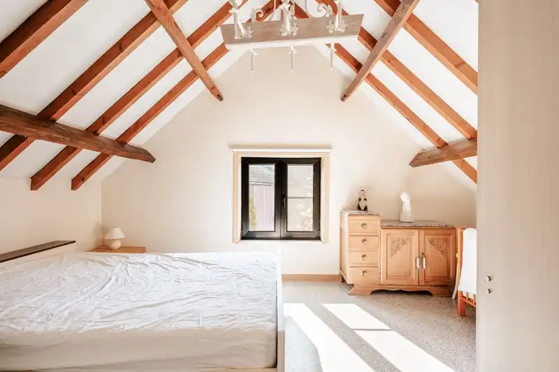 Landelijke woning te Alveringem, vergund voor residentieel wonen met plattelandstoerisme foto 13