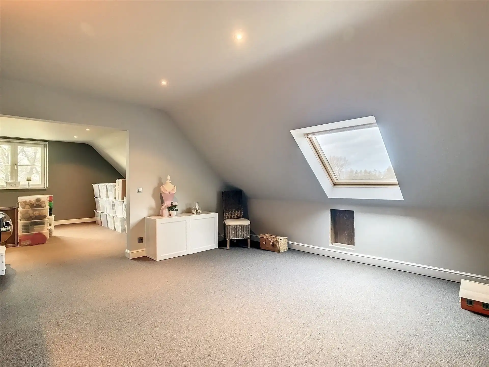 Hoogwaardig afgewerkte pastorijwoning met 6 paardenstallen  op 2563m² (optie extra grond) foto 32