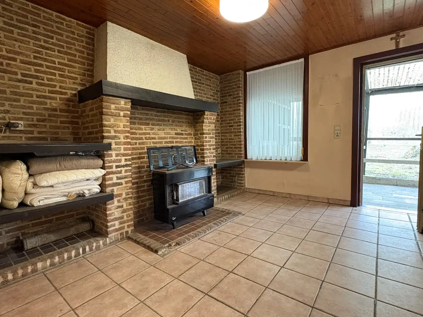 Te renoveren woning te koop aan De Gavers te Harelbeke! TOP ligging!  foto 4