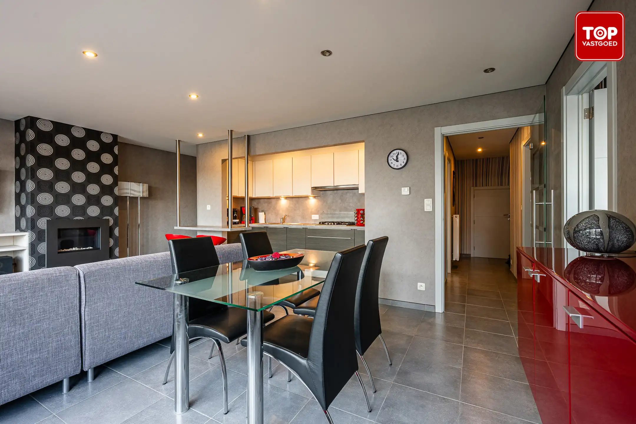 Lichtrijk 2-slaapkamer appartement met garage in centrum Deinze foto 5