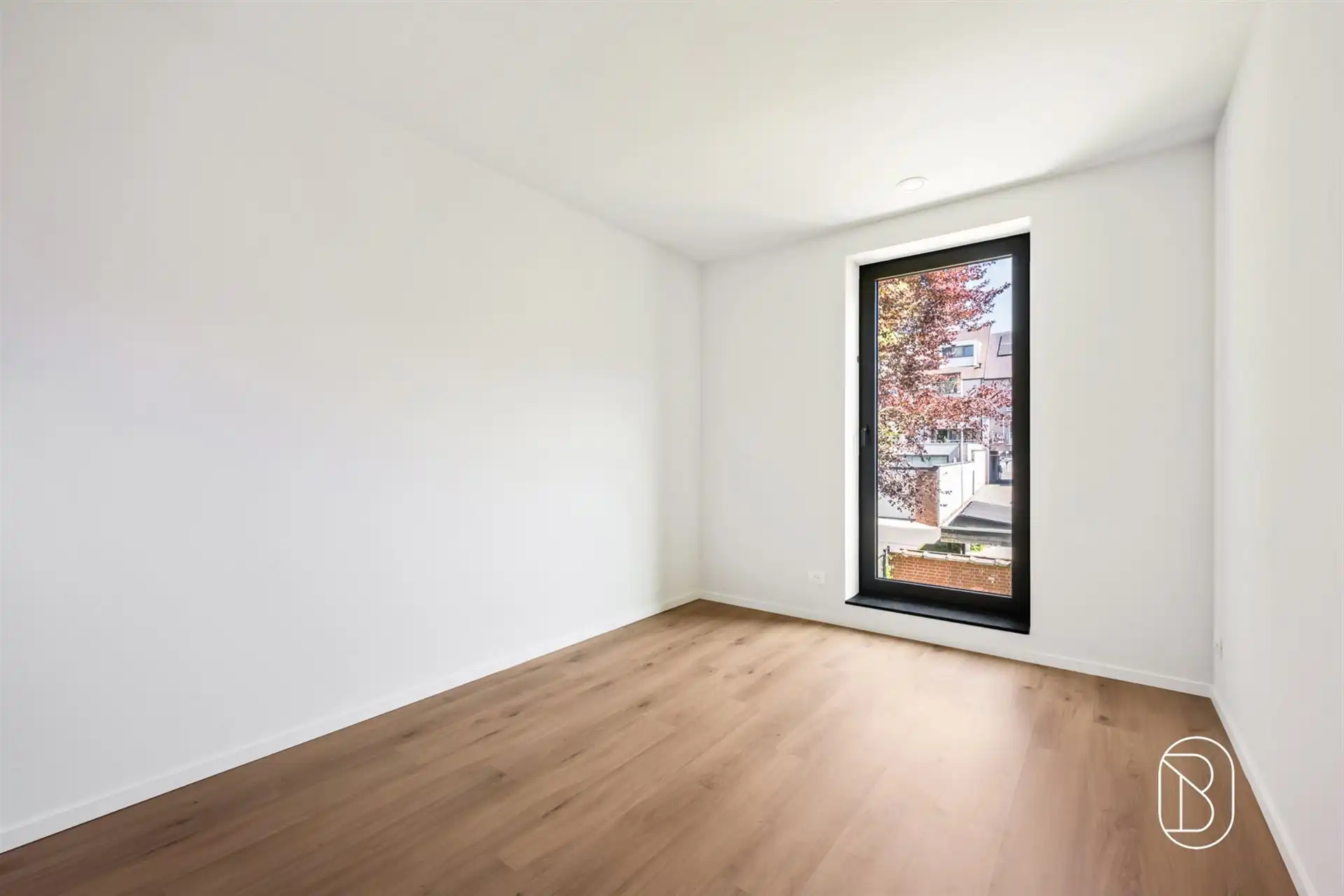 Kwalitatief afgewerkte nieuwbouw met 3 slk, E-peil 0. foto 10