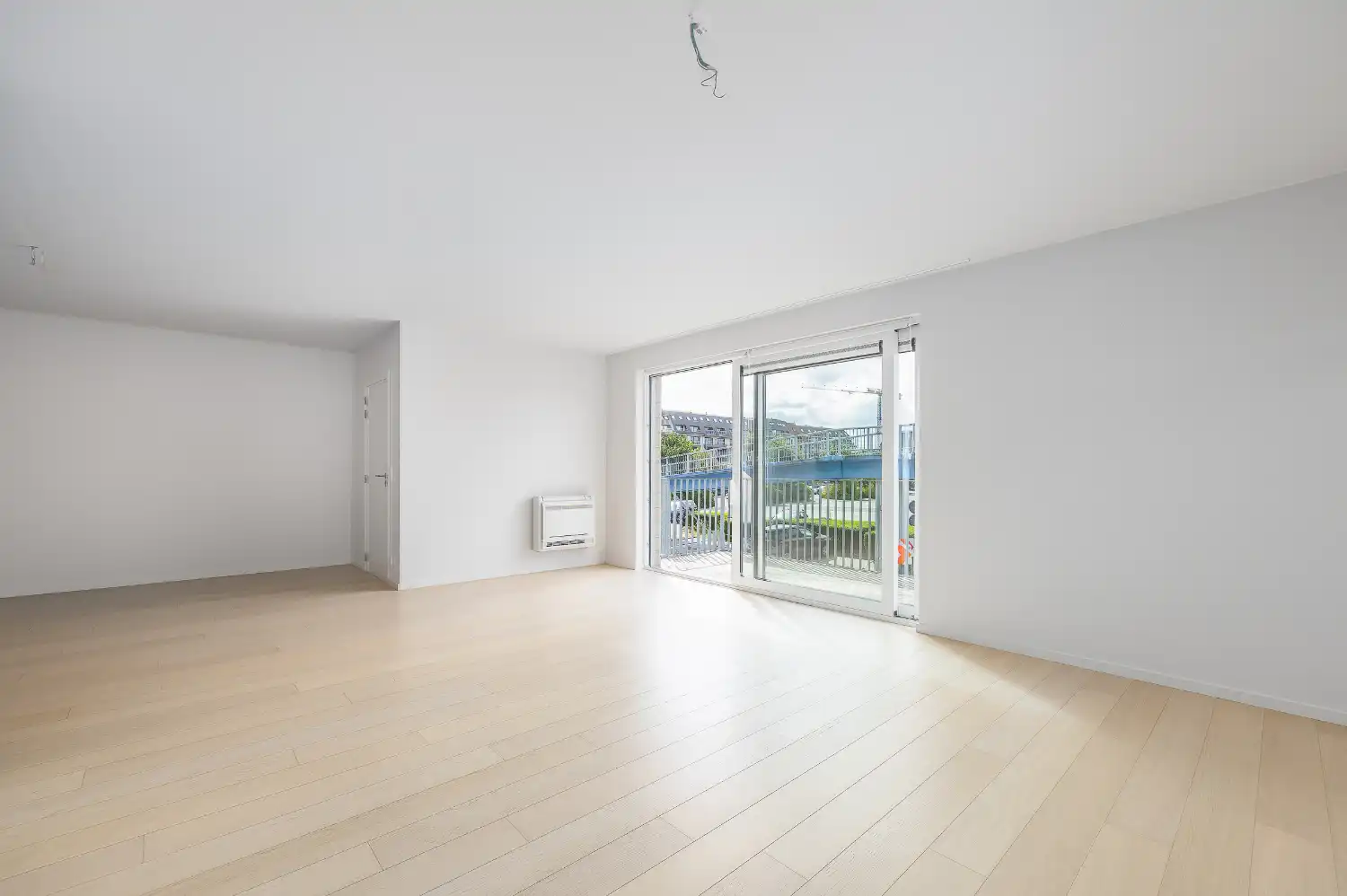 Modern gerenoveerd ruim appartement vlakbij het strand van Bredene foto {{pictureIndex}}