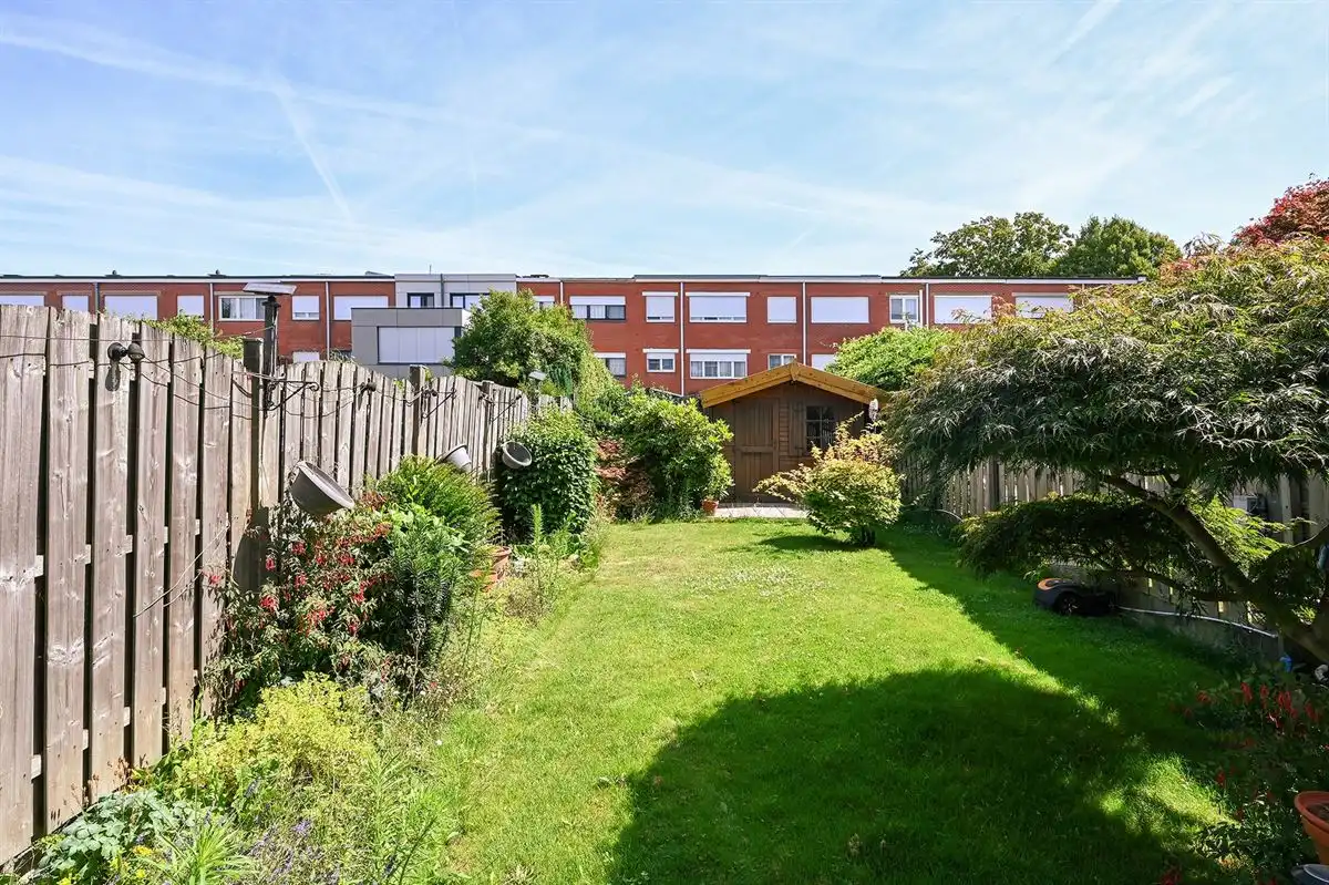Bel-etage in leuke woonwijk foto 17