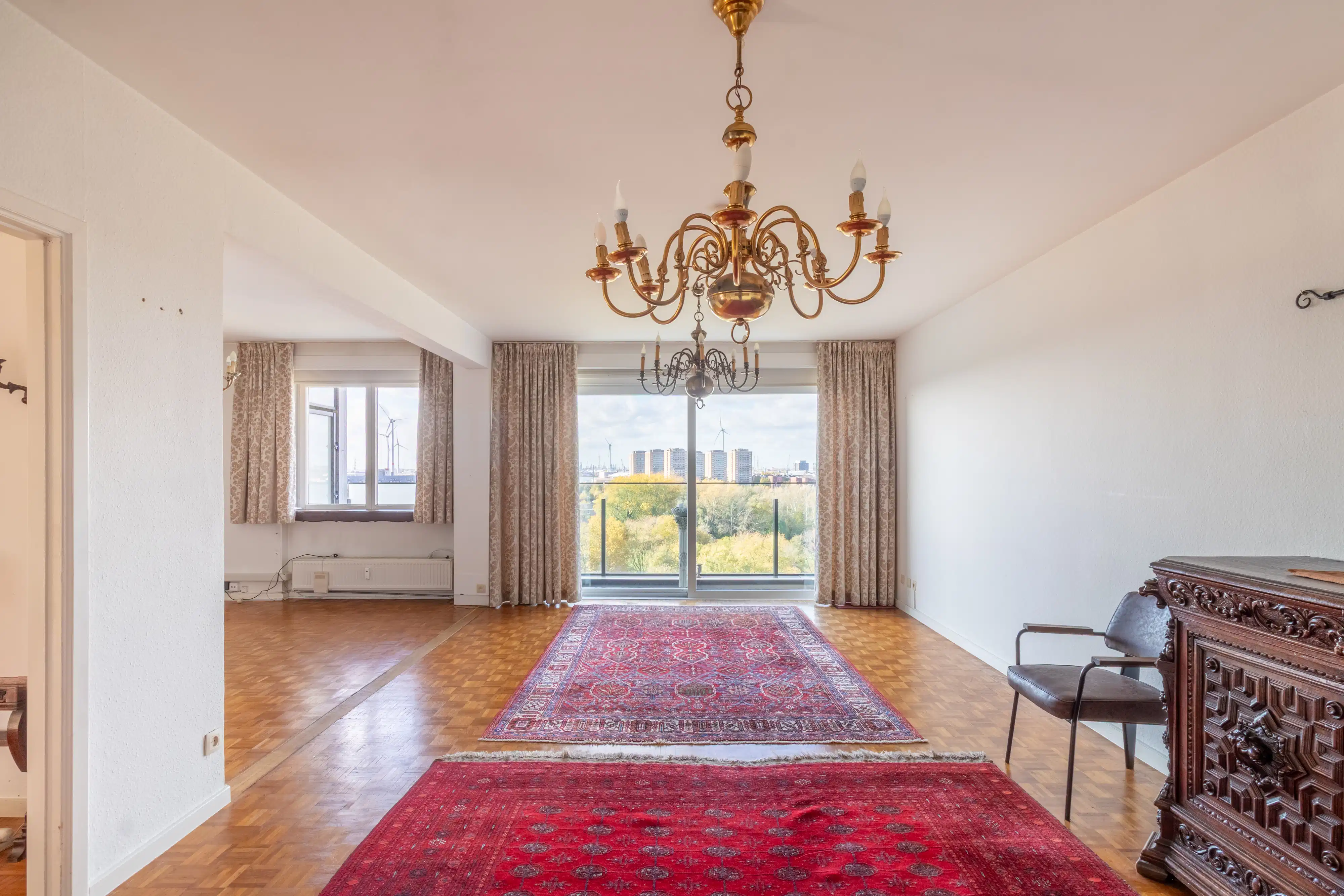 Ruim appartement met panoramisch uitzicht over Antwerpen foto 2