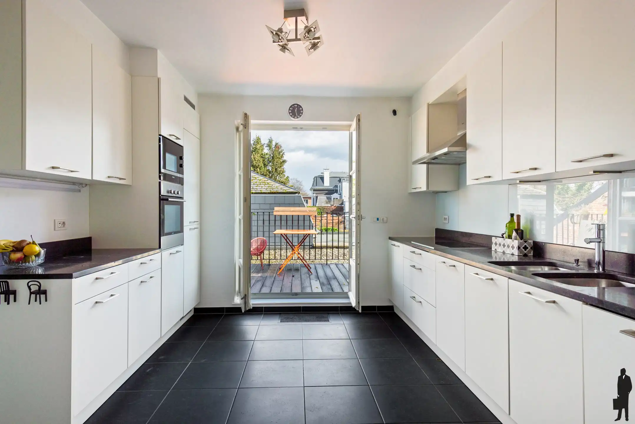 Duplex appartement met terras in het centrum van Kontich foto 10