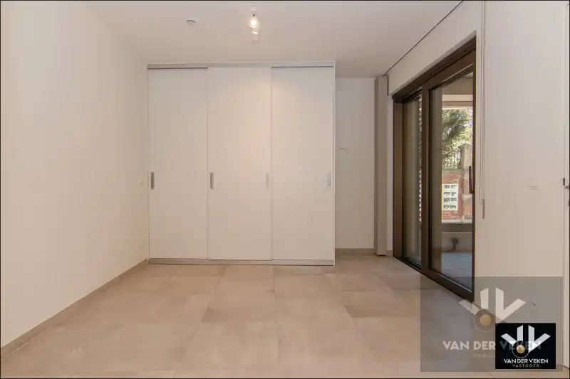 SERVICEFLAT 2 SLPK 2 BADK PAL IN CENTRUM HASSELT foto 16