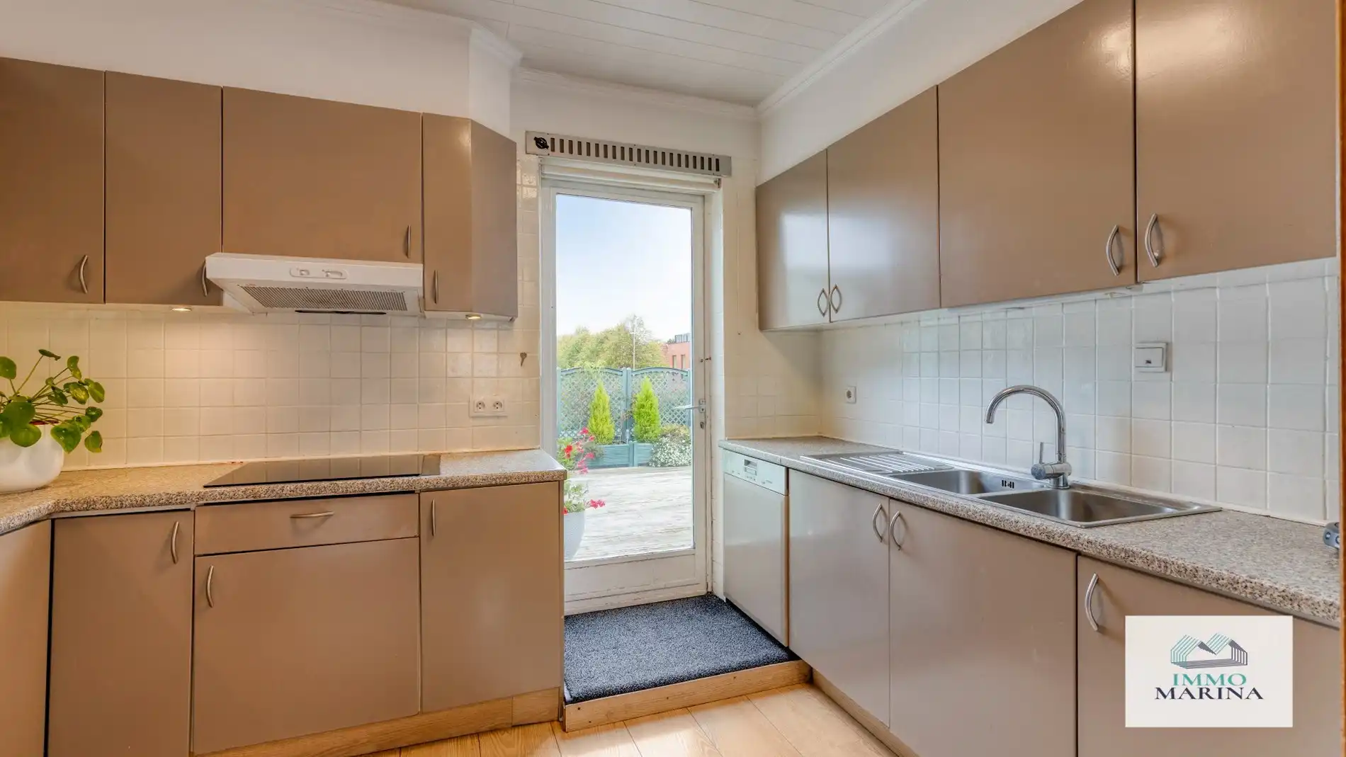 Ruim appartement met terras in centrum Bonheiden foto 9