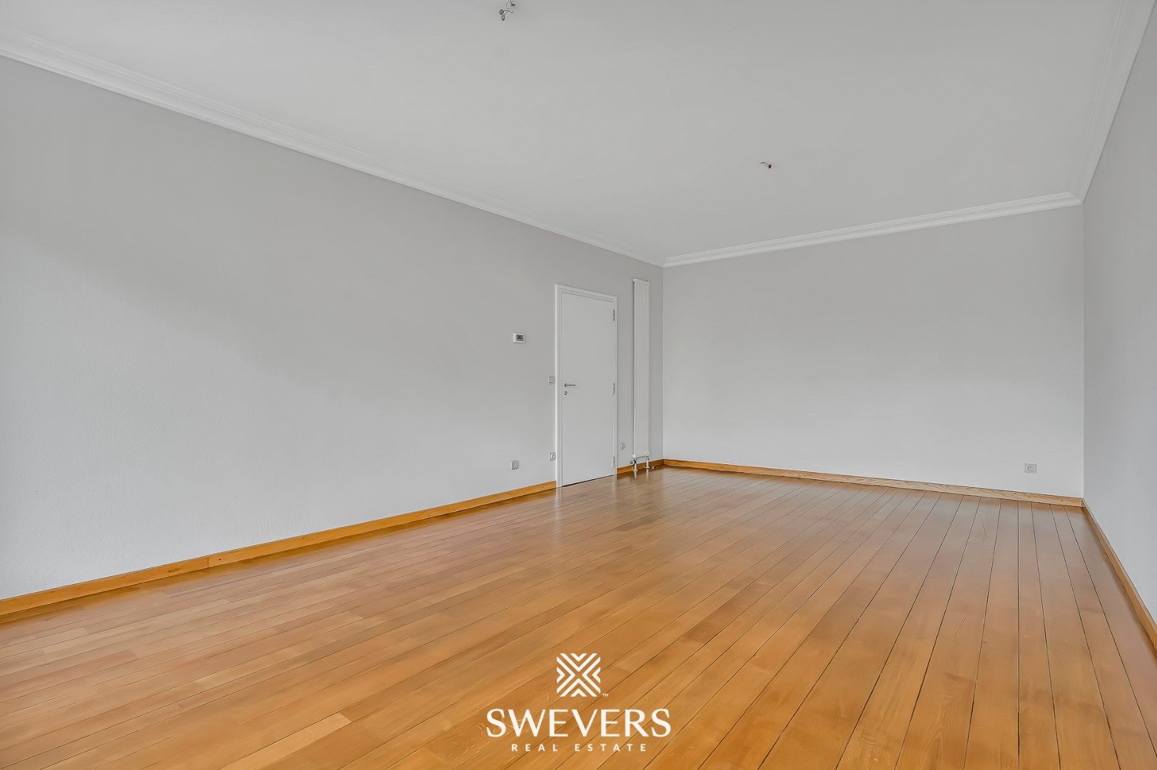 Stijlvol en instapklaar wonen (115m²) met autostaanplaats in het hart van Hasselt foto 2