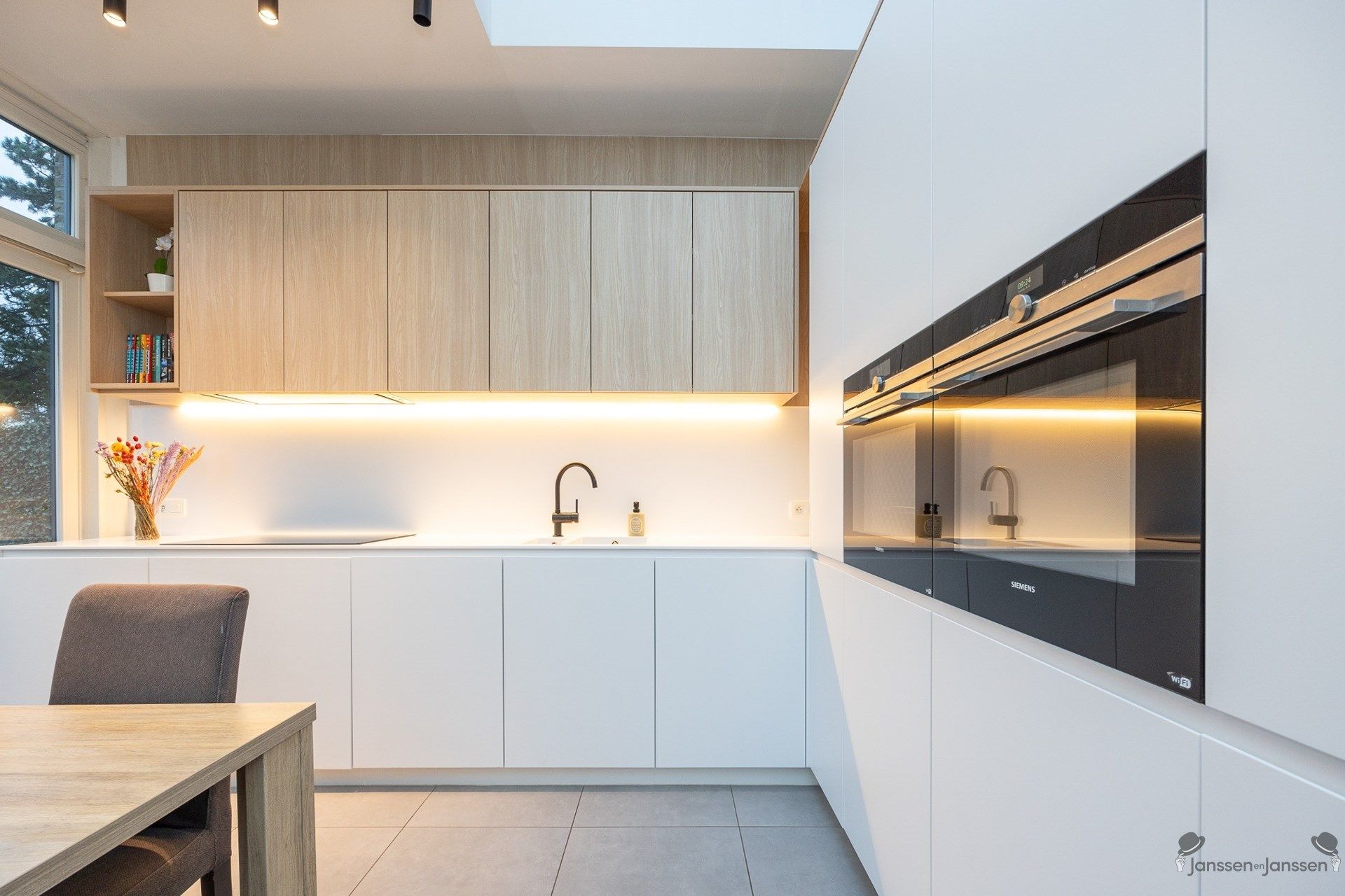 Woning met 4 slaapkamers en praktijk- of kantoorruimte op 744 m² foto 11