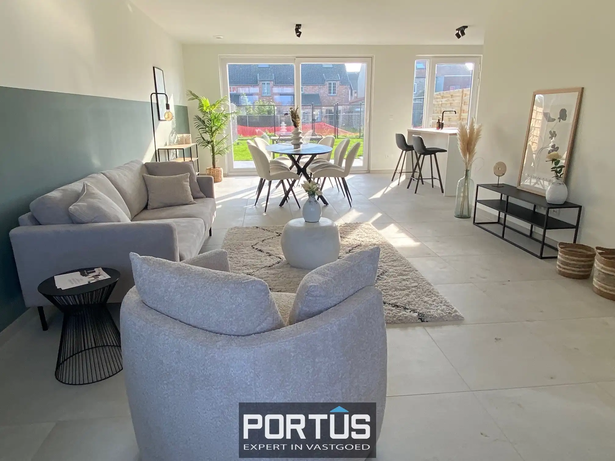 Energiezuinige nieuwbouwwoning met 3 slaapkamers en carport te koop  foto {{pictureIndex}}