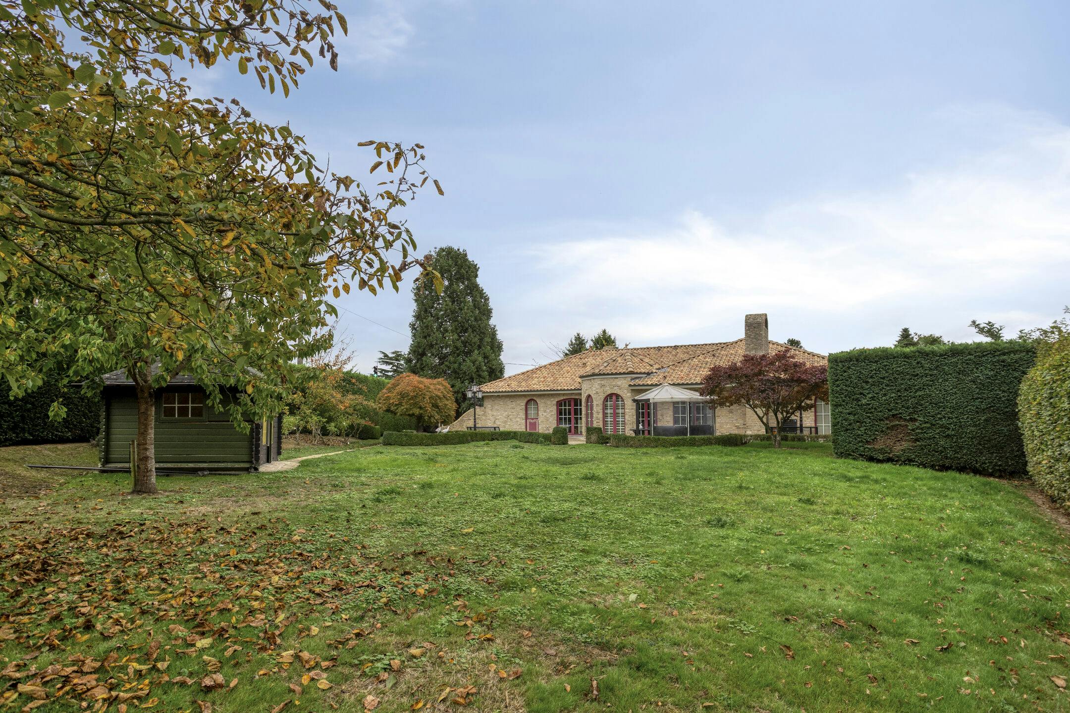 Gelijkvloerse villa op een centrale locatie in Brussegem foto 21