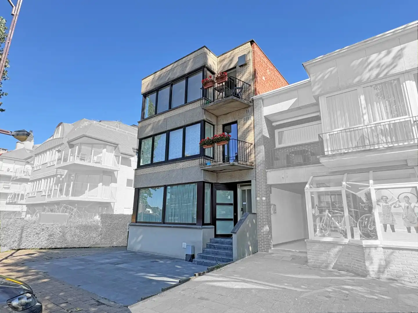 Zongericht appartement nabij het centrum van Oostduinkerke. foto 9