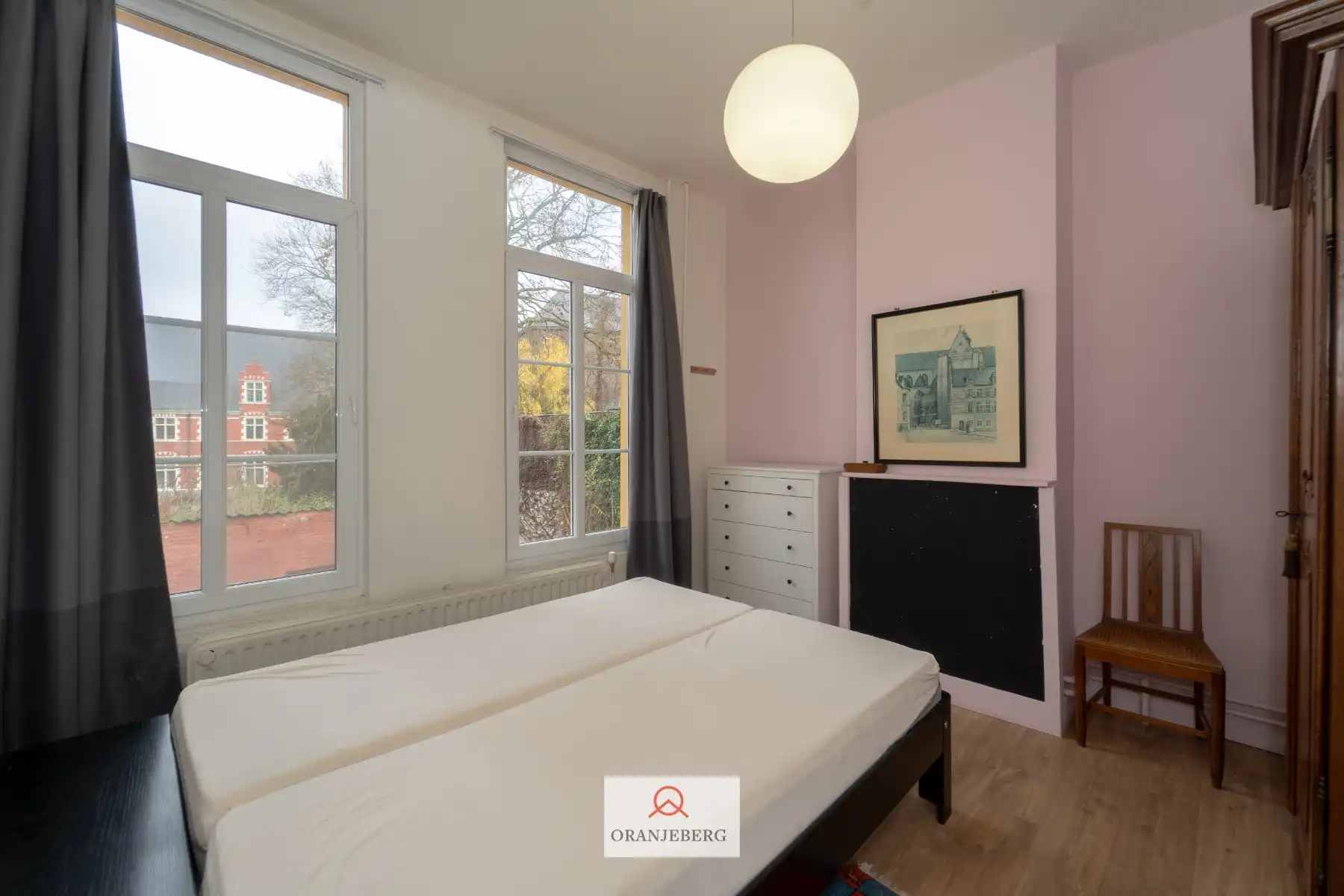 Huis met tuintje vlakbij Coupure foto 25