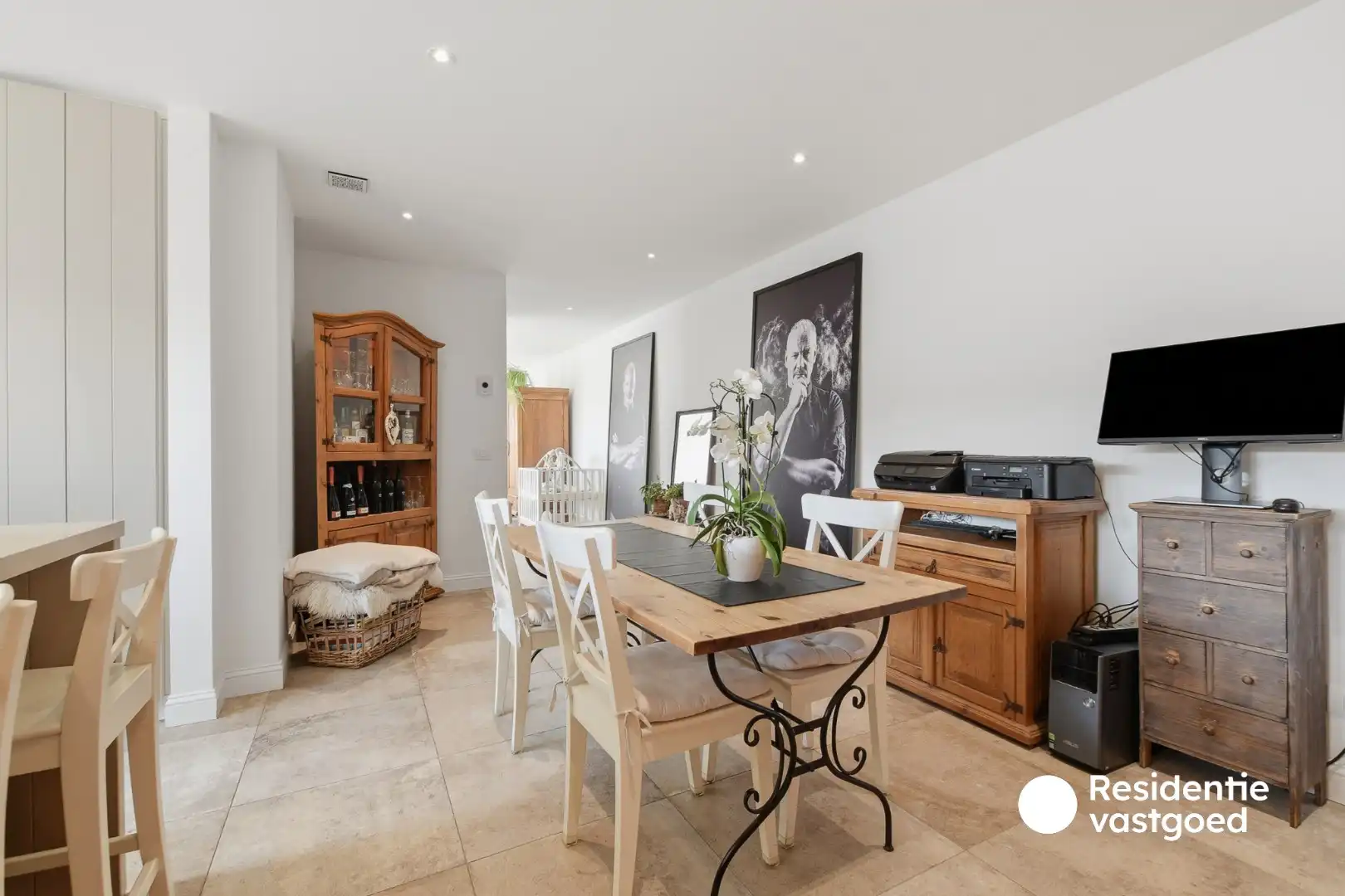 Ruime instapklare woning op topligging foto 10