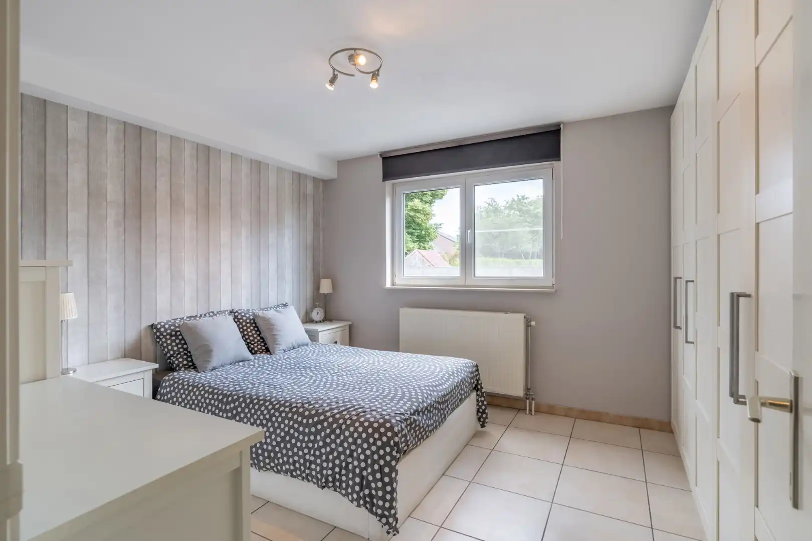 Verzorgd, degelijk en betaalbaar appartement met ruime kelder en inpandige garage foto 16