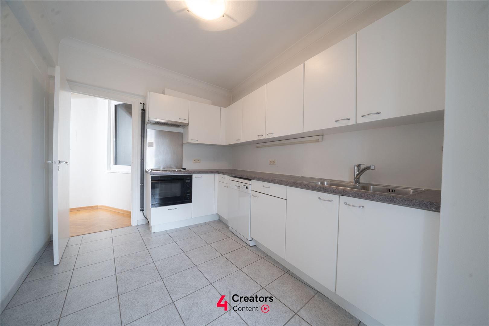 Stijlvol appartement in het bruisende hart van Sint-Niklaas! foto 7