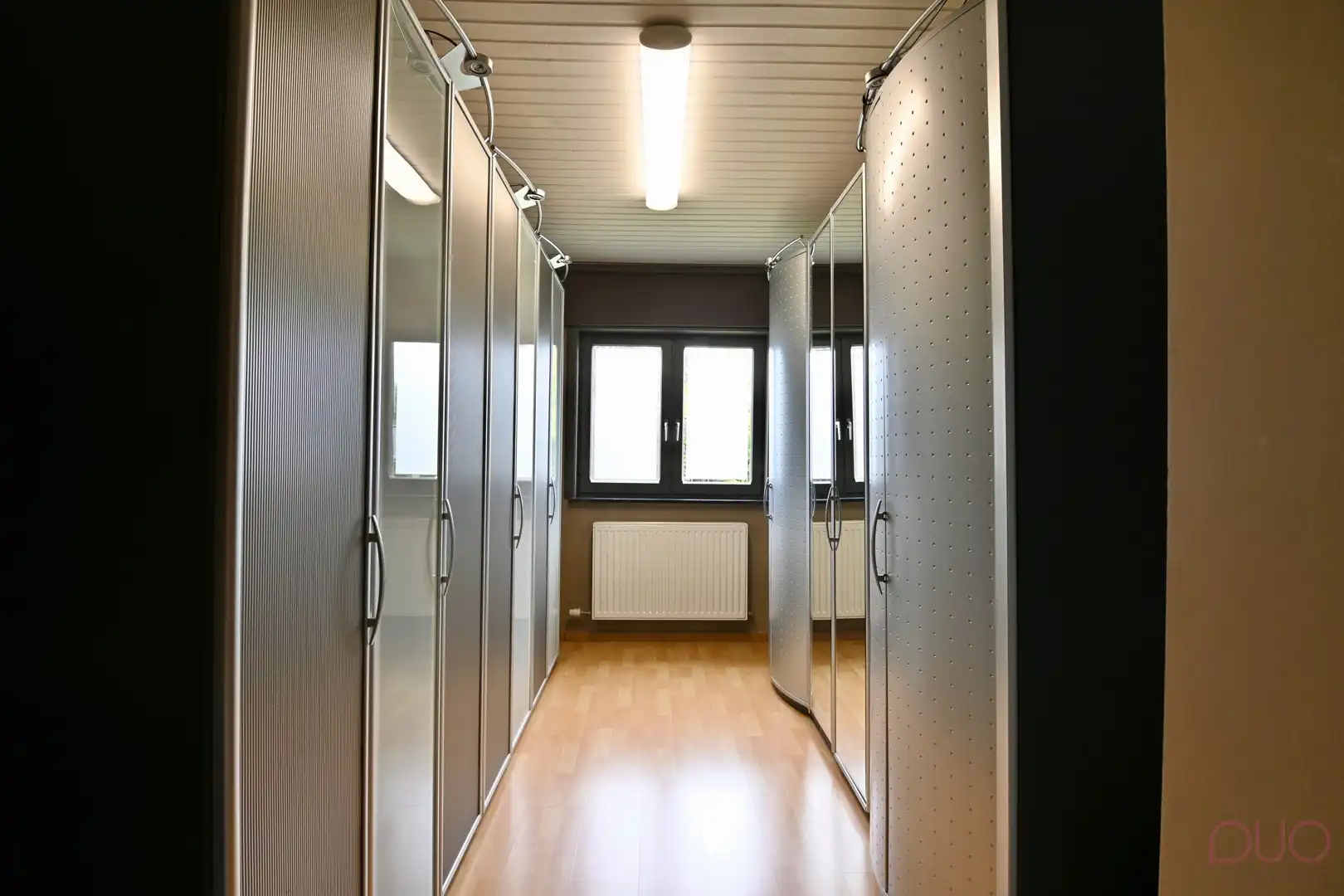 Knappe vrijstaande woning, instapklaar met tot 5 slaapkamers, midden in het groen foto 21