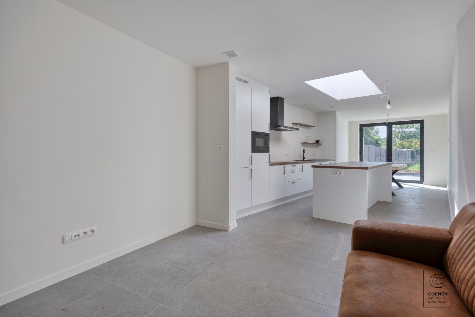 Charmant, volledig gerenoveerde woning met 2 slaapkamers te Turnhout! foto 5