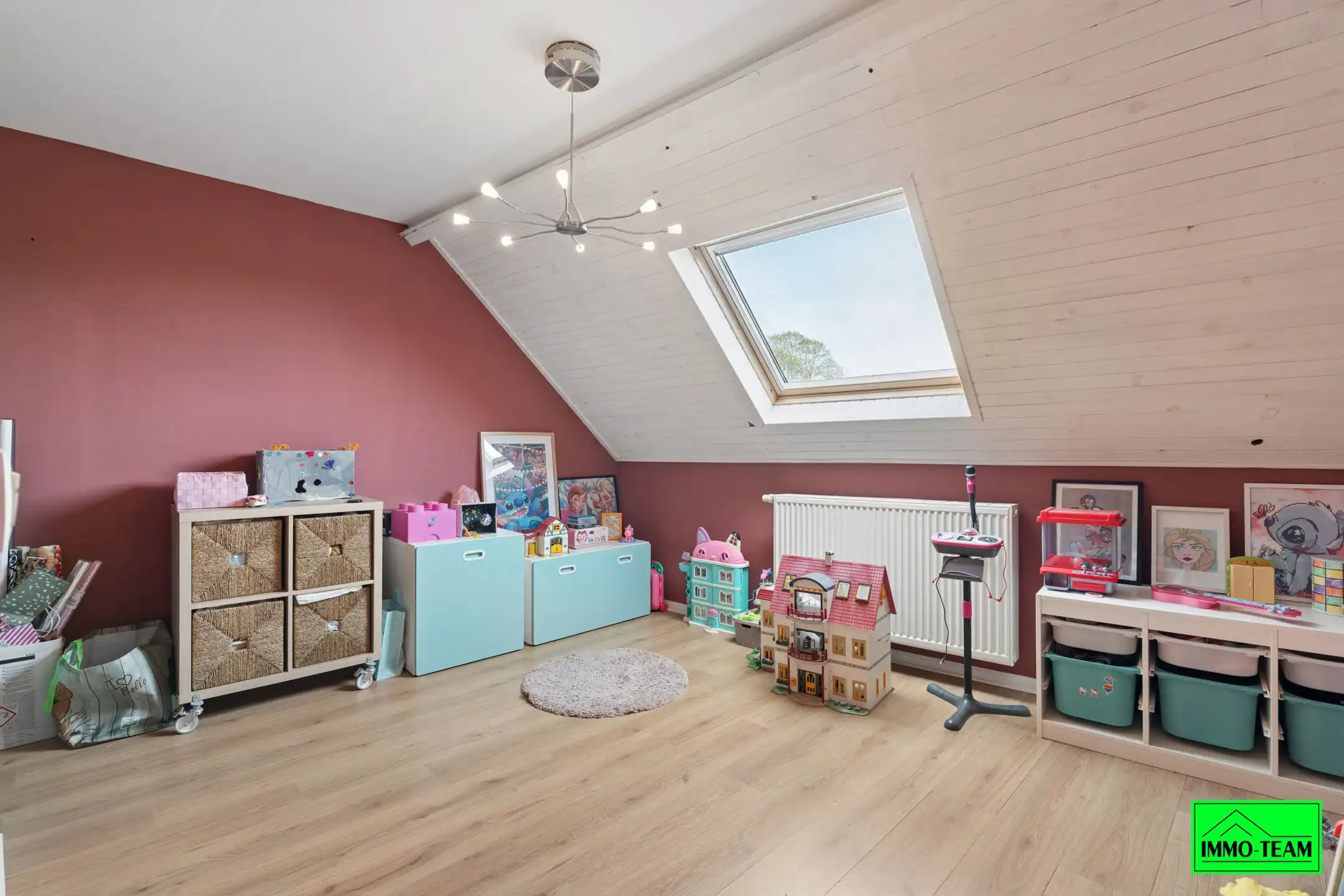 Instapklare gerenoveerde woning nabij het stadscentrum. foto 21