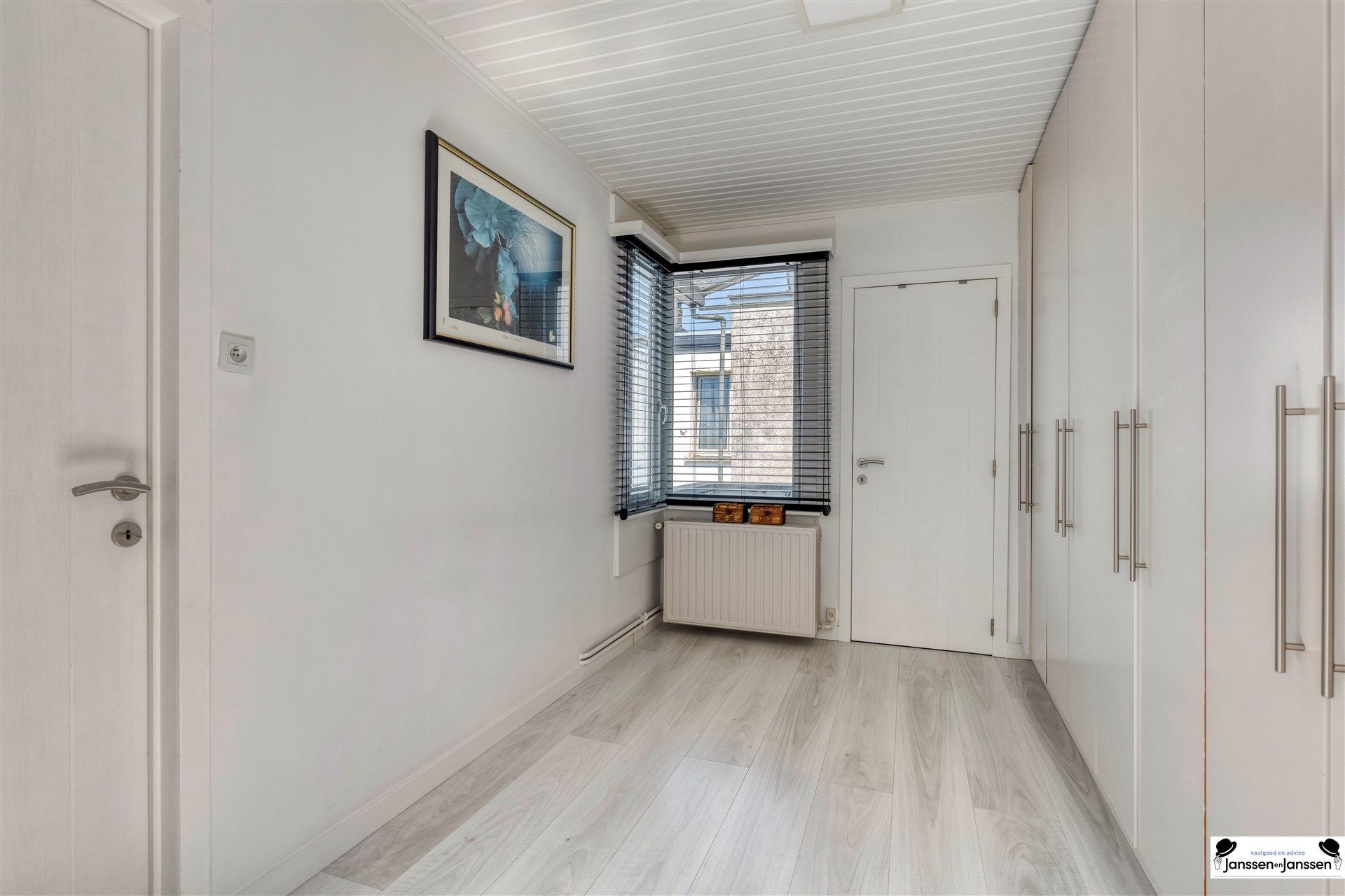 Gerenoveerde eengezinswoning met 3 slaapkamers.  foto 12