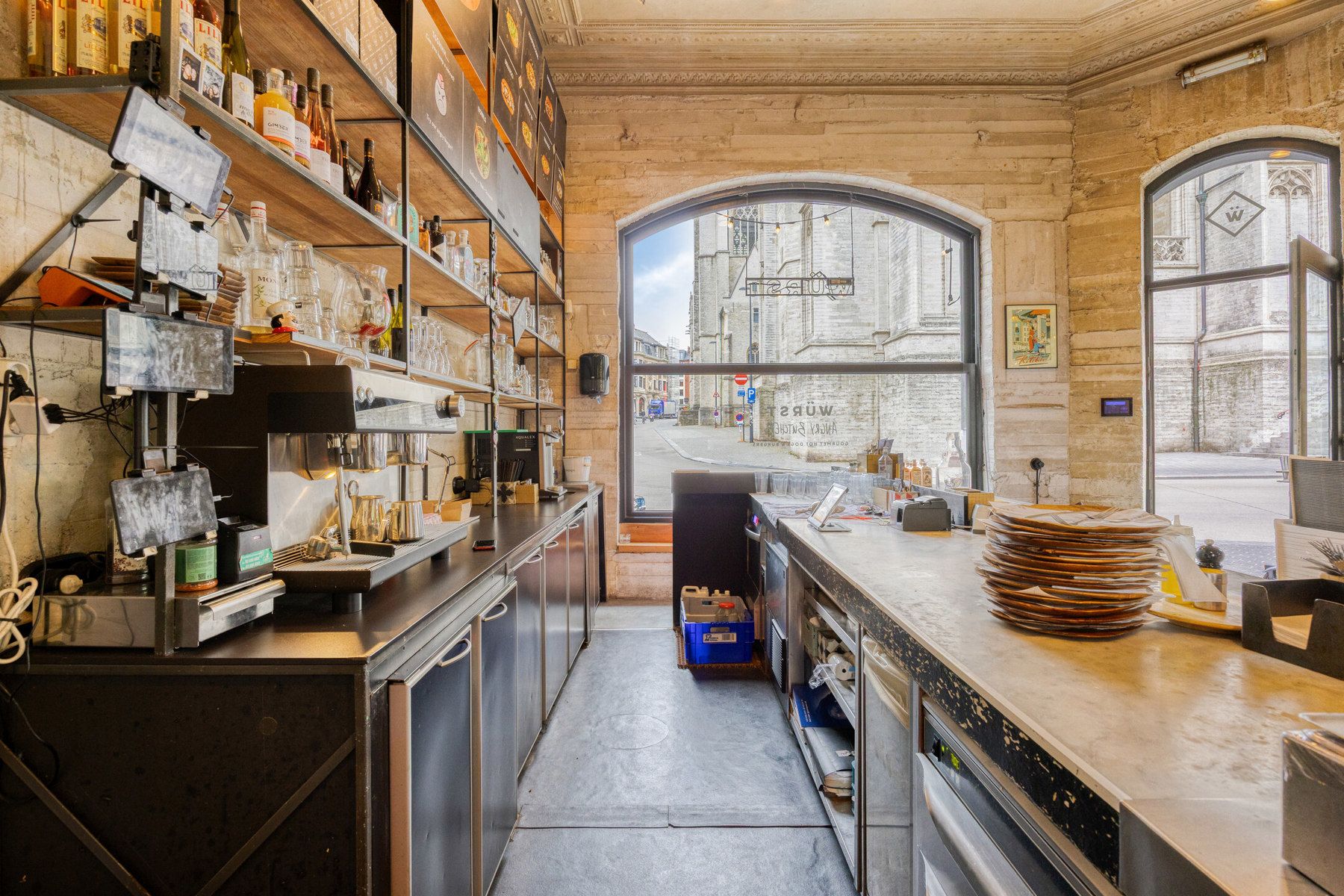 Handelsgelijkvloers op AAA-locatie foto 11